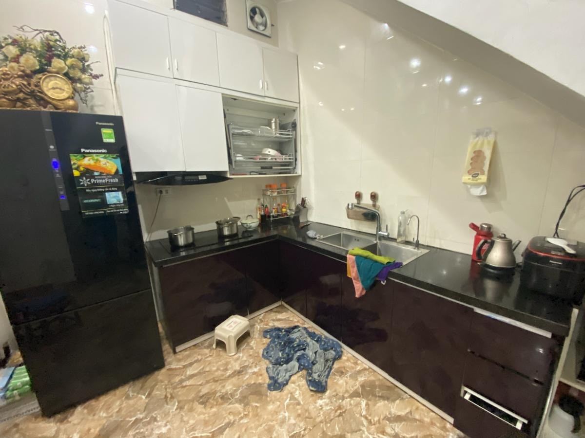 Cần tiền bán gấp! Trương Định - nhà đẹp ở ngay - ngõ thông - 35m2, 4 tầng, chỉ 5,x tỷ (x mầm non) 3