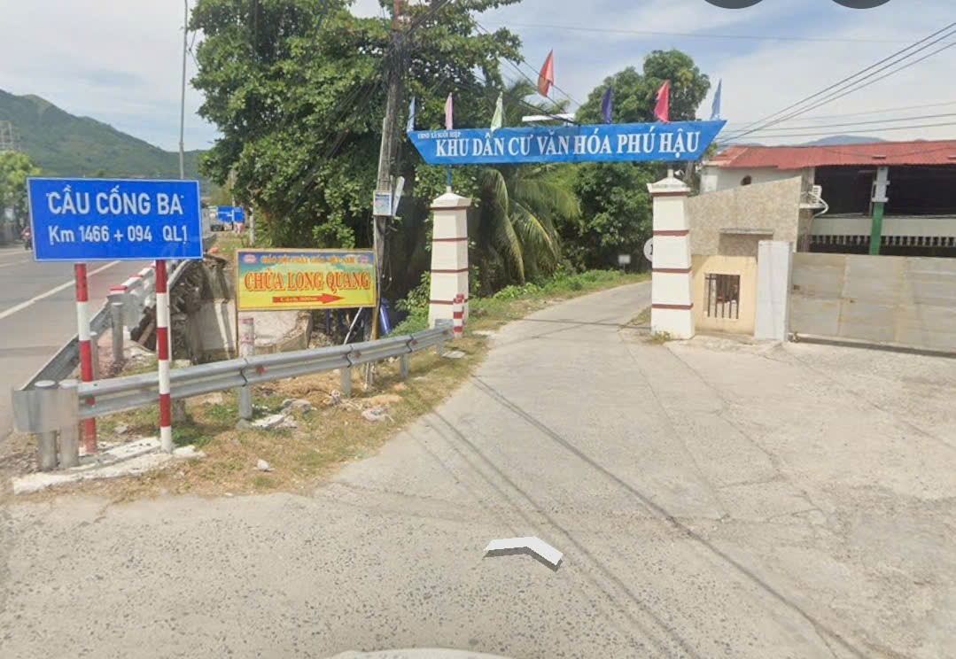 Bán đất Suối Hiệp full thổ đường thông sát bên cổng chào thôn Phú Hậu 7