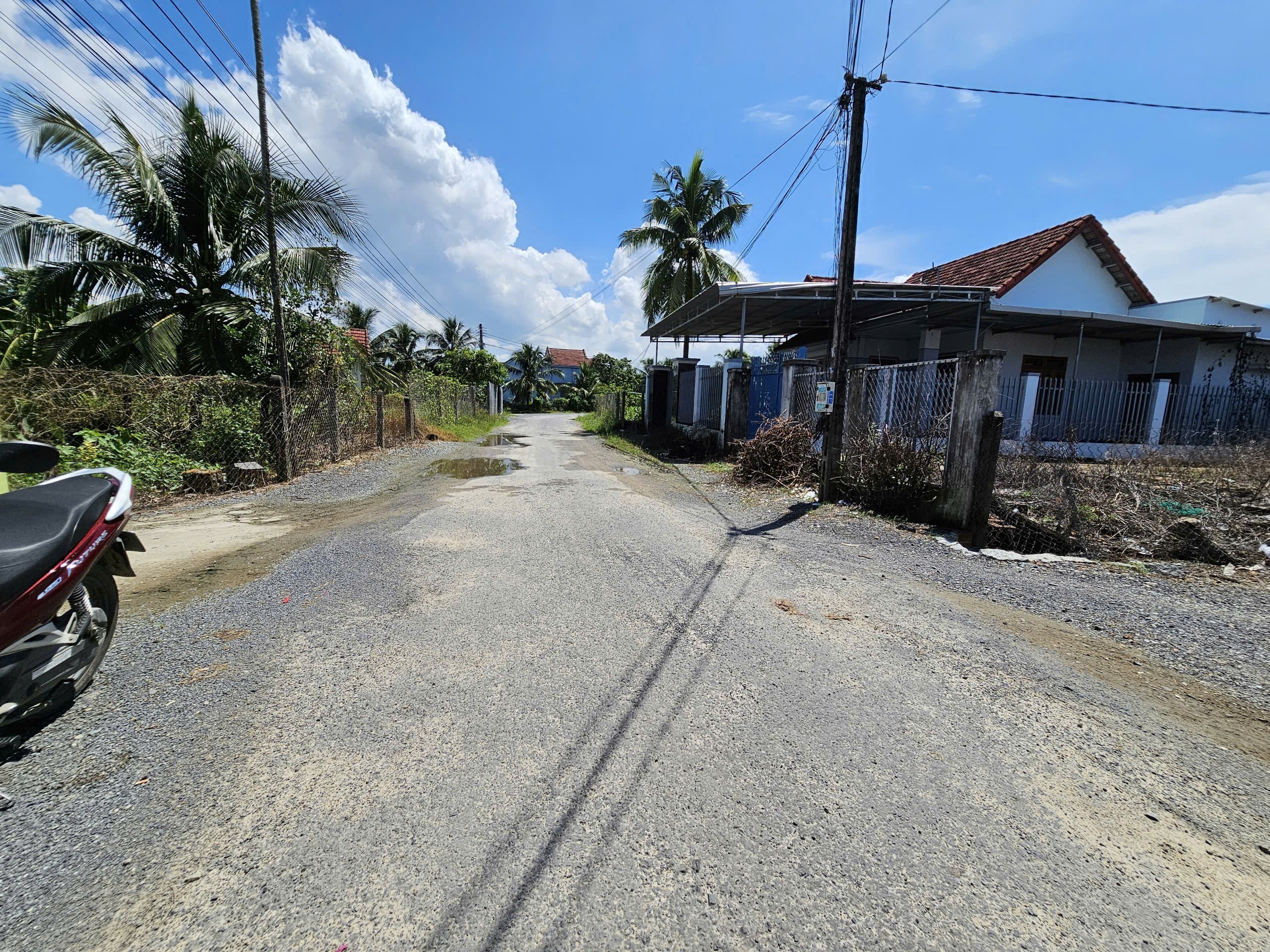 Bán đất Bình Lộc mặt tiền đường nhựa liên thôn - sau QH thành 2 mặt tiền đường liên vùng 4