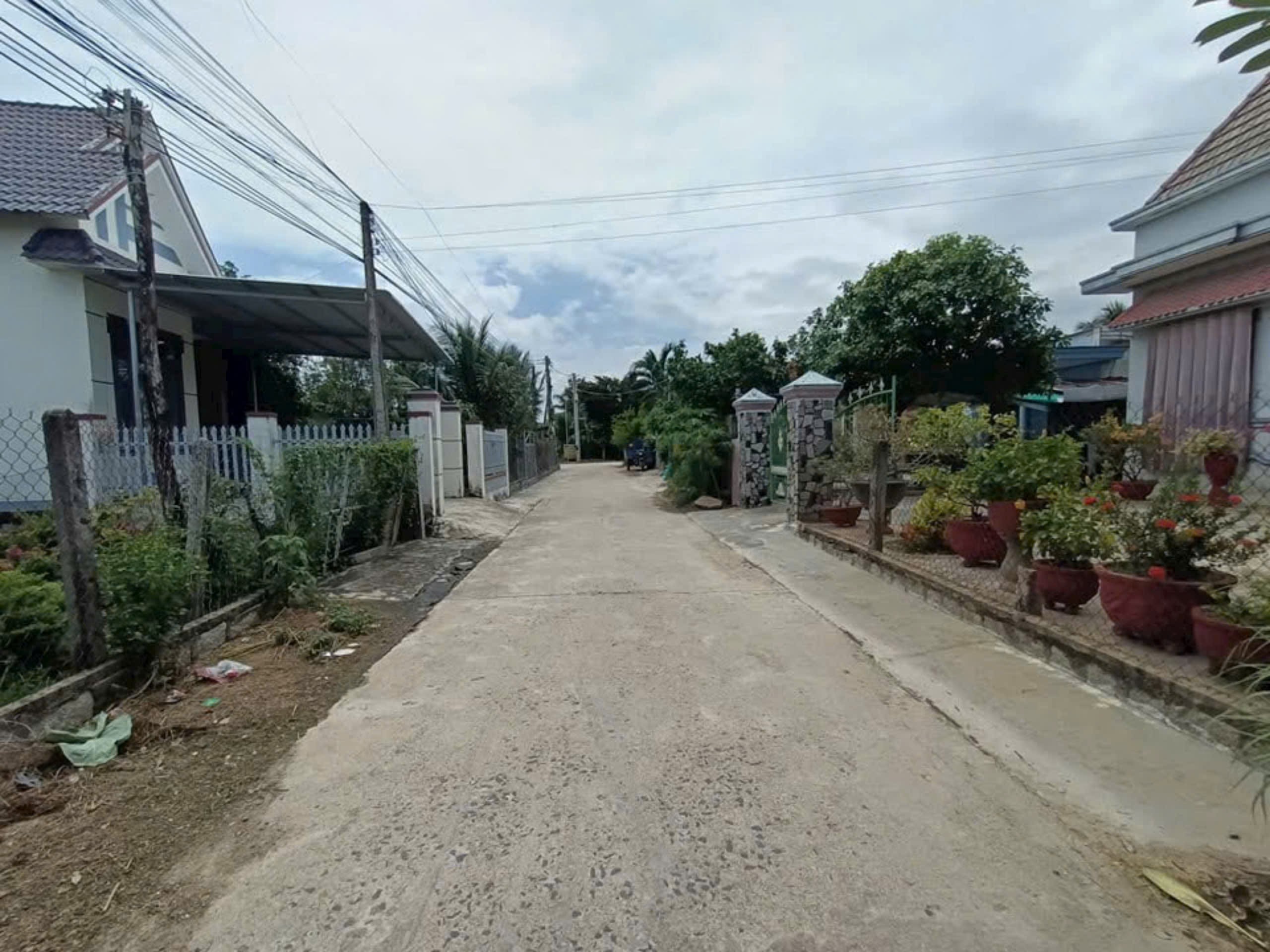 Bán đất Bình Lộc mặt đường bê tông nội thôn sát bên Hương Lộ 39 - giá rẻ xây nhà an cư 3