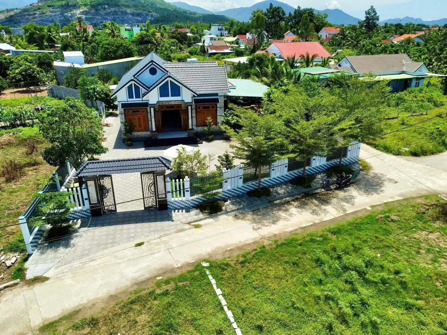 Bán đất Diên Hoà full thổ cư mặt đường nhựa thông - hẻm Lạc Hoà 2 gần Tỉnh Lộ 2 5