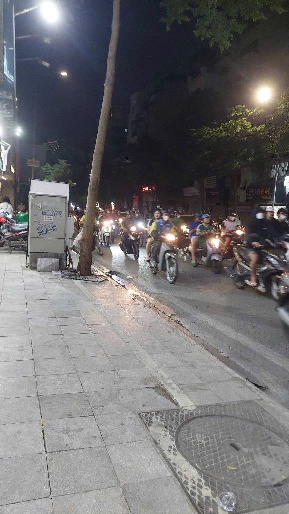 BÁN GẤP MẢNH ĐẤT MẶT PHỐ LƯƠNG VĂN CAN 200M2 x MT 8 M GIÁ 110 TỈ CÓ THƯƠNG.