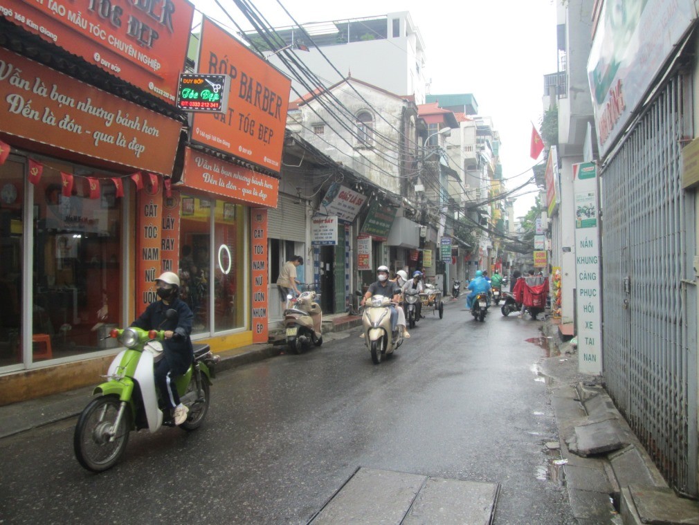 Ngộp Bank bán gấp nhà ngõ 168 Kim Giang cạnh The Manor 31m2 chỉ 1.99 tỷ. LH 0989626116 3