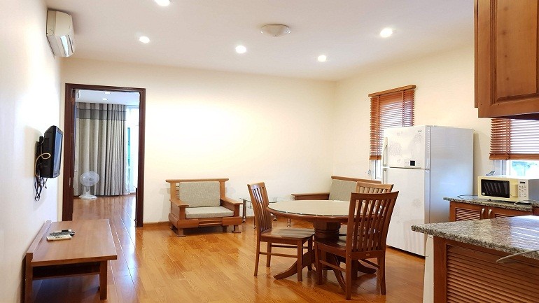 Cho thuê căn hộ dịch vụ tại Yên Hoa, Tây Hồ, 55m2, 1PN, ban công view hồ, đầy đủ nội thất 7