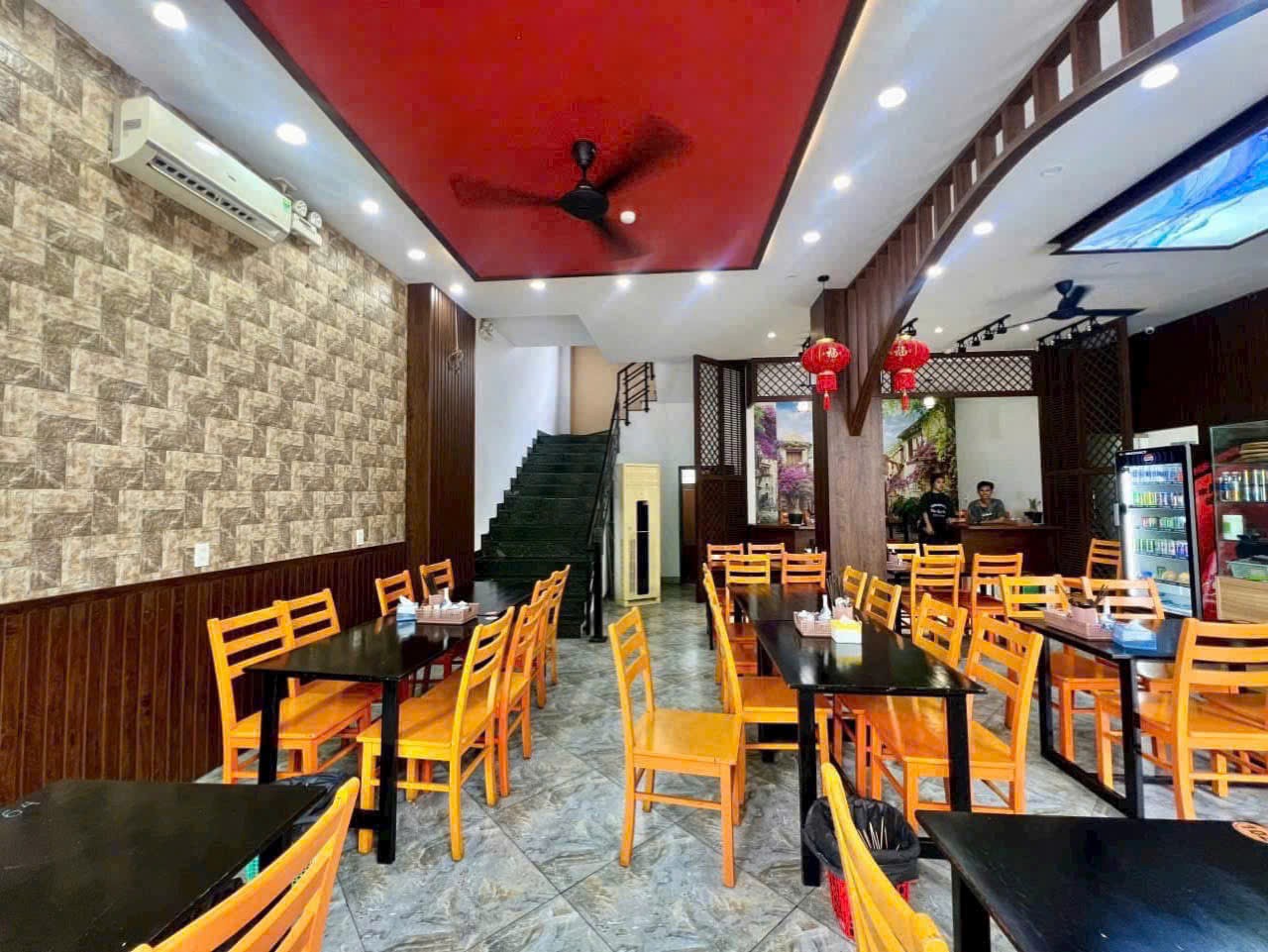 bán căn góc 3 mặt tiền gần biển nha trang – 4 tầng có thang máy, cho thuê 70tr/thángsiêu vị trí 2