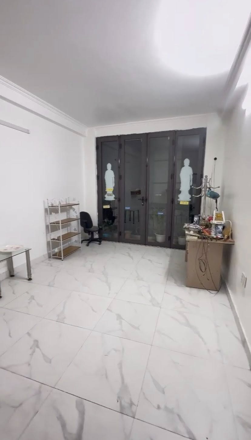 Cho thuê nhà Mễ Trì Thượng, Nam Từ Liêm 50m x 4t, full đồ giá 18 triệu, ở và  kinh doanh 3