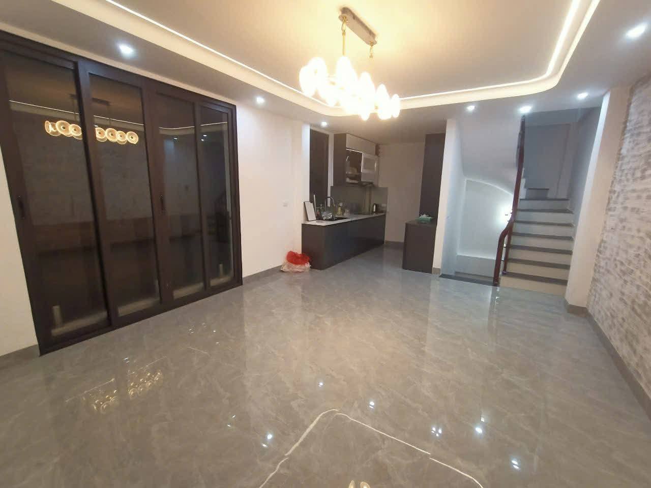 Cho thuê NHÀ ĐẸP - MỚI XÂY Mễ Trì Thượng, Nam Từ Liêm 45m x 5T giá 18 triệu, full đồ