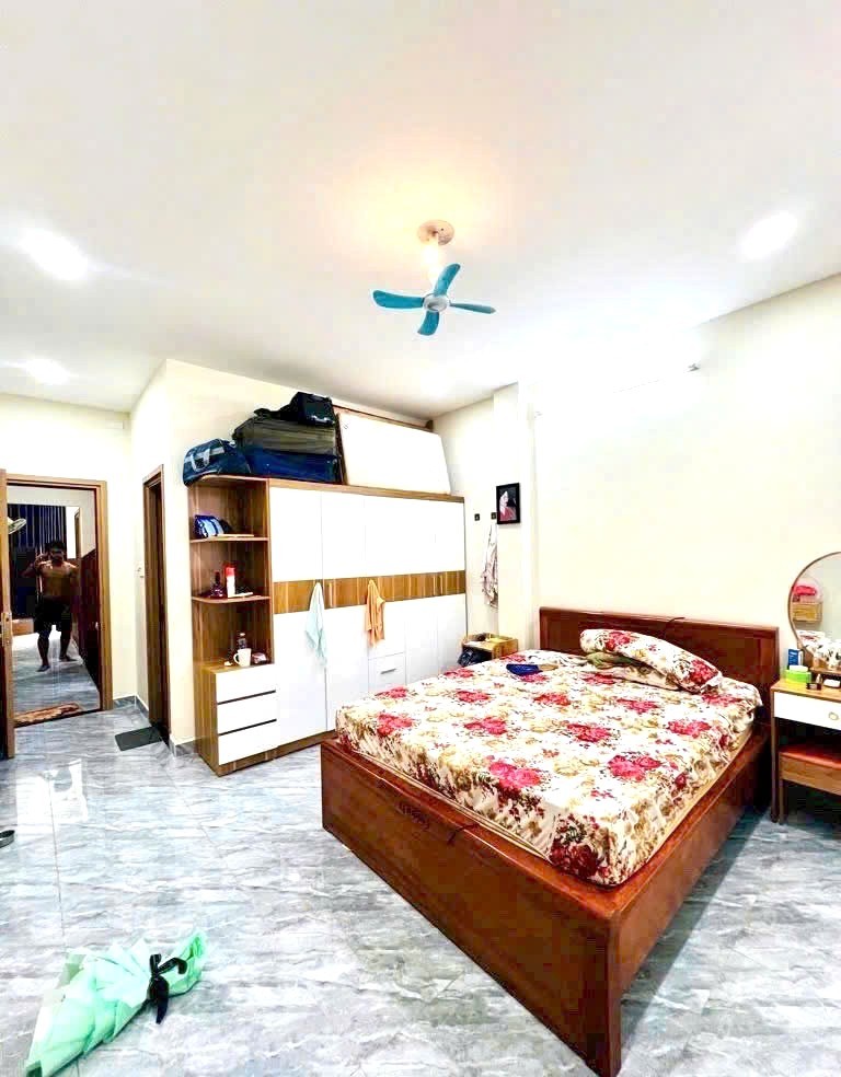 Gần nhà ga T3! Nhà Đẹp 72M² 4 Tầng Ô TÔ NGỦ TRONG NHÀ – 6.x Tỷ TL! 5