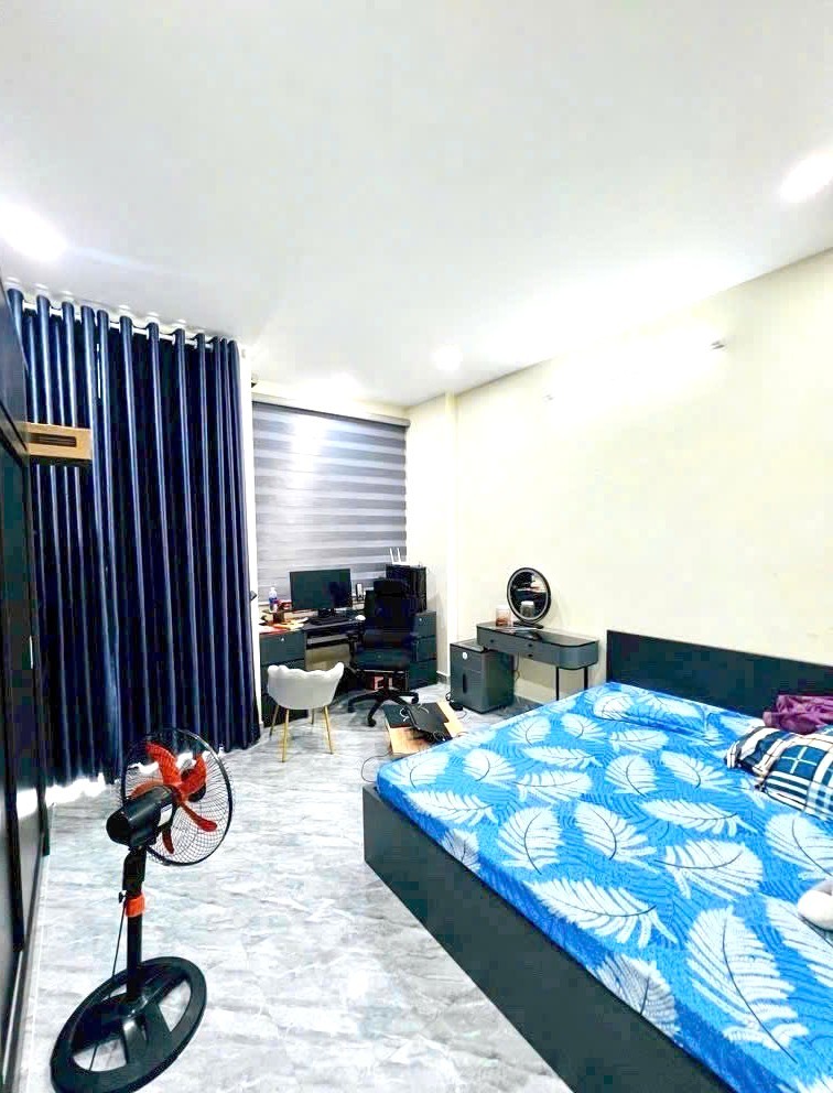 Gần nhà ga T3! Nhà Đẹp 72M² 4 Tầng Ô TÔ NGỦ TRONG NHÀ – 6.x Tỷ TL! 4