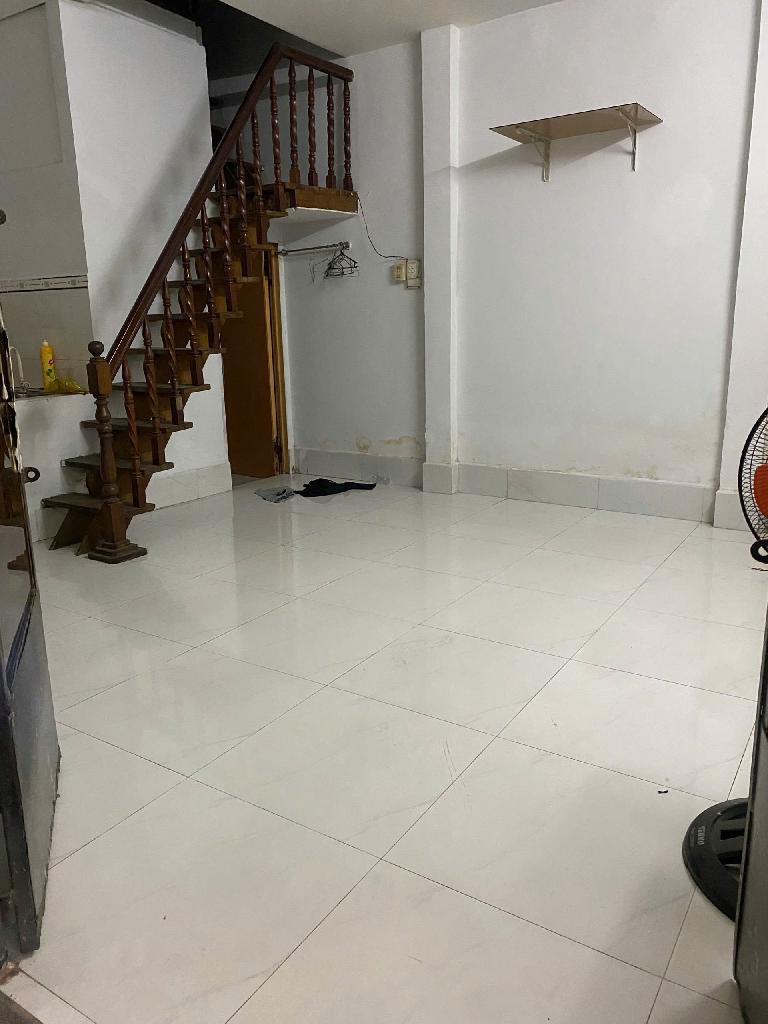 Bán nhà 24m2 Đỗ Thừa Luông 2 tầng nhỉnh 2 tỷ SHR 4