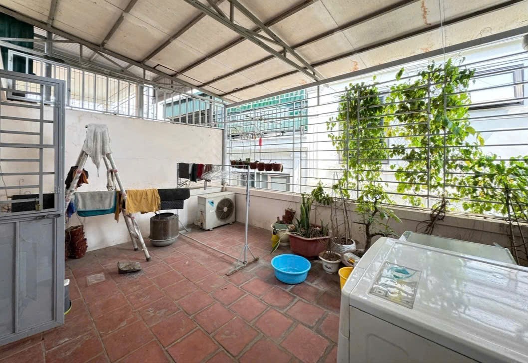 BÁN NHÀ PHỐ NGUYỄN KHÁNH TOÀN, NGÕ THÔNG Ô TÔ – 5 TẦNG, 54M2, 17.5 TỶ 5