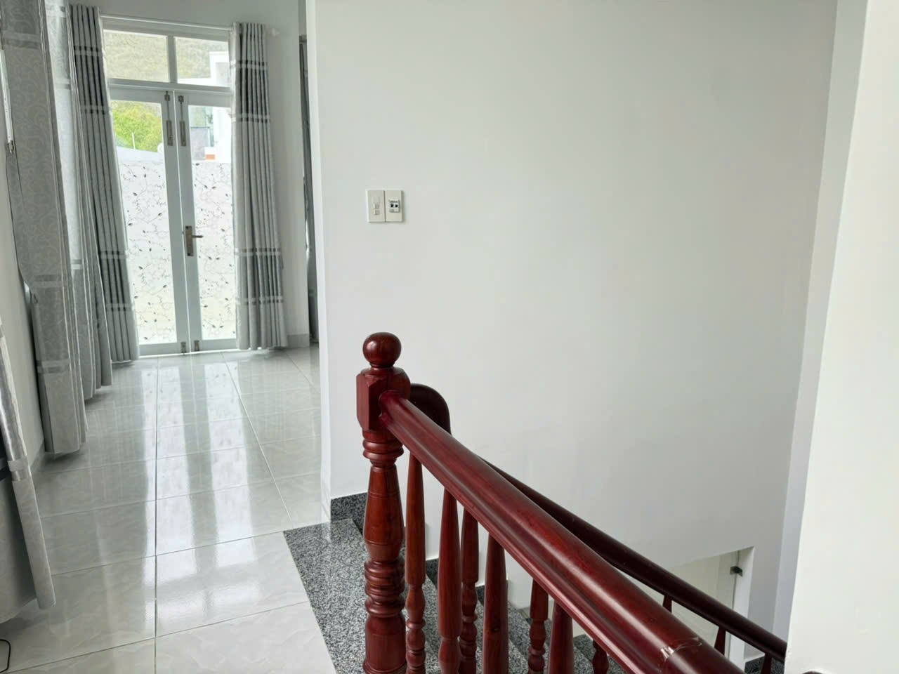 Nhà 2 tầng 2 mặt tiền đường Ngô Văn Sở – gần biển Phạm Văn Đồng , ngang 5m 2