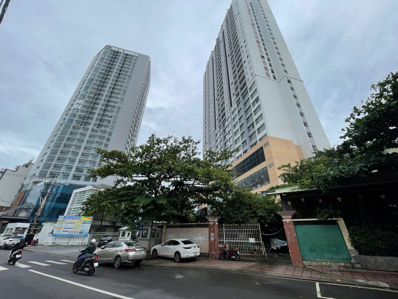 Bán nhà 3 tầng mặt tiền Phan Chu Trinh – trung tâm Nha Trang, đối diện D’Qua, cách biển 500m 2