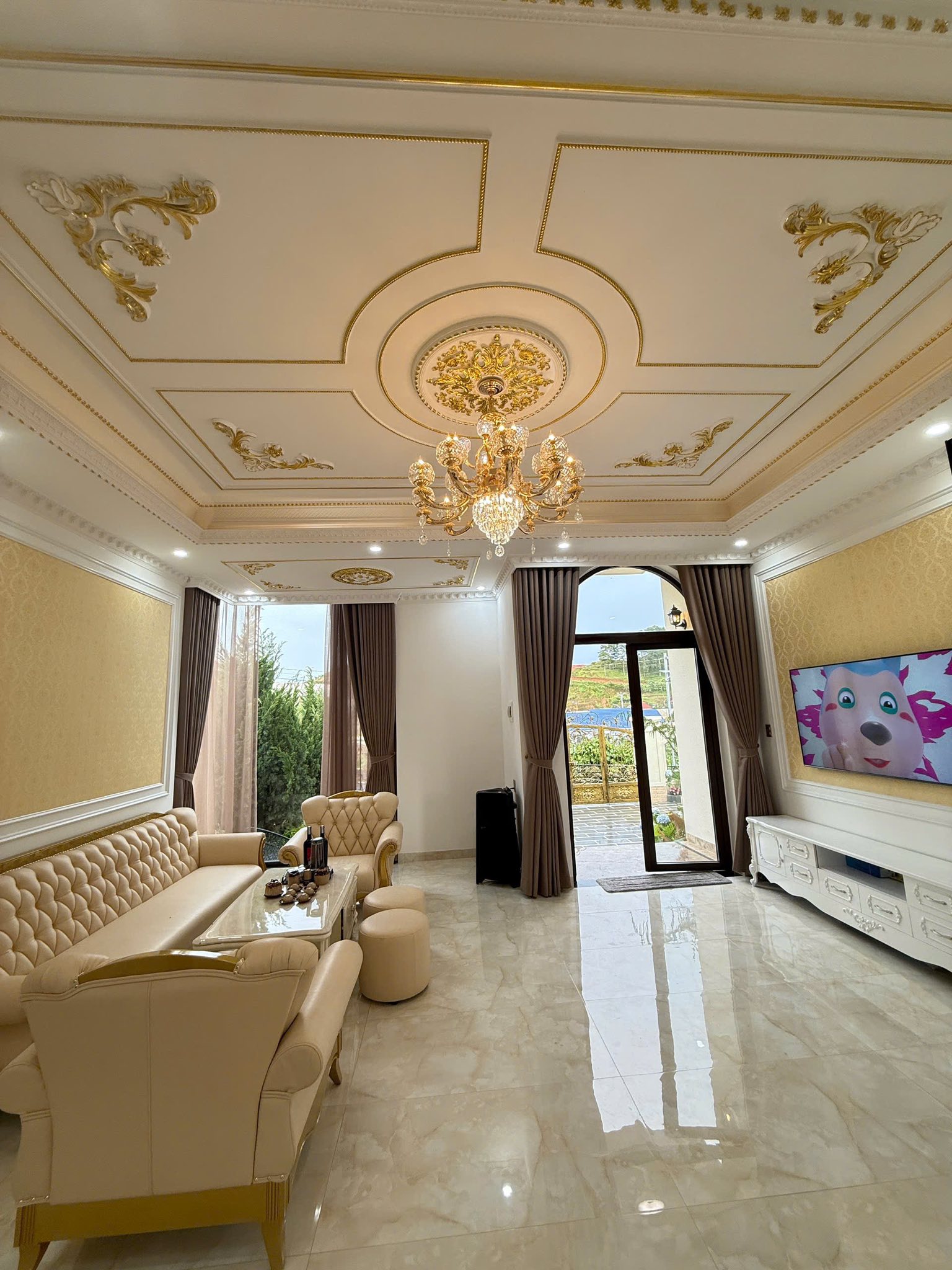 SIÊU PHẨM BIỆT THỰ CHÂU ÂU GIỮA LÒNG ĐÀ LẠT GIÁ 11 TỶ 2