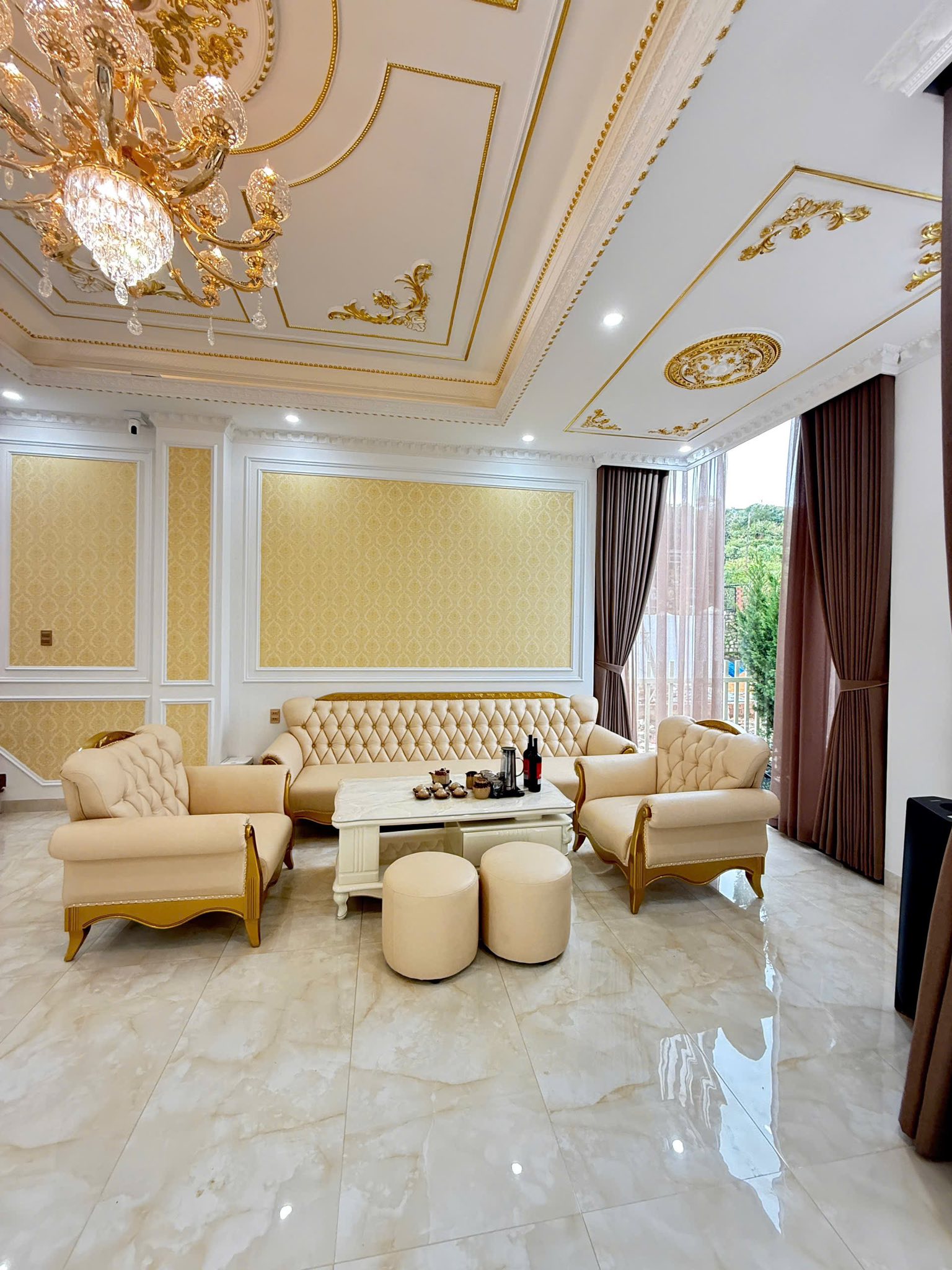 SIÊU PHẨM BIỆT THỰ CHÂU ÂU GIỮA LÒNG ĐÀ LẠT GIÁ 11 TỶ