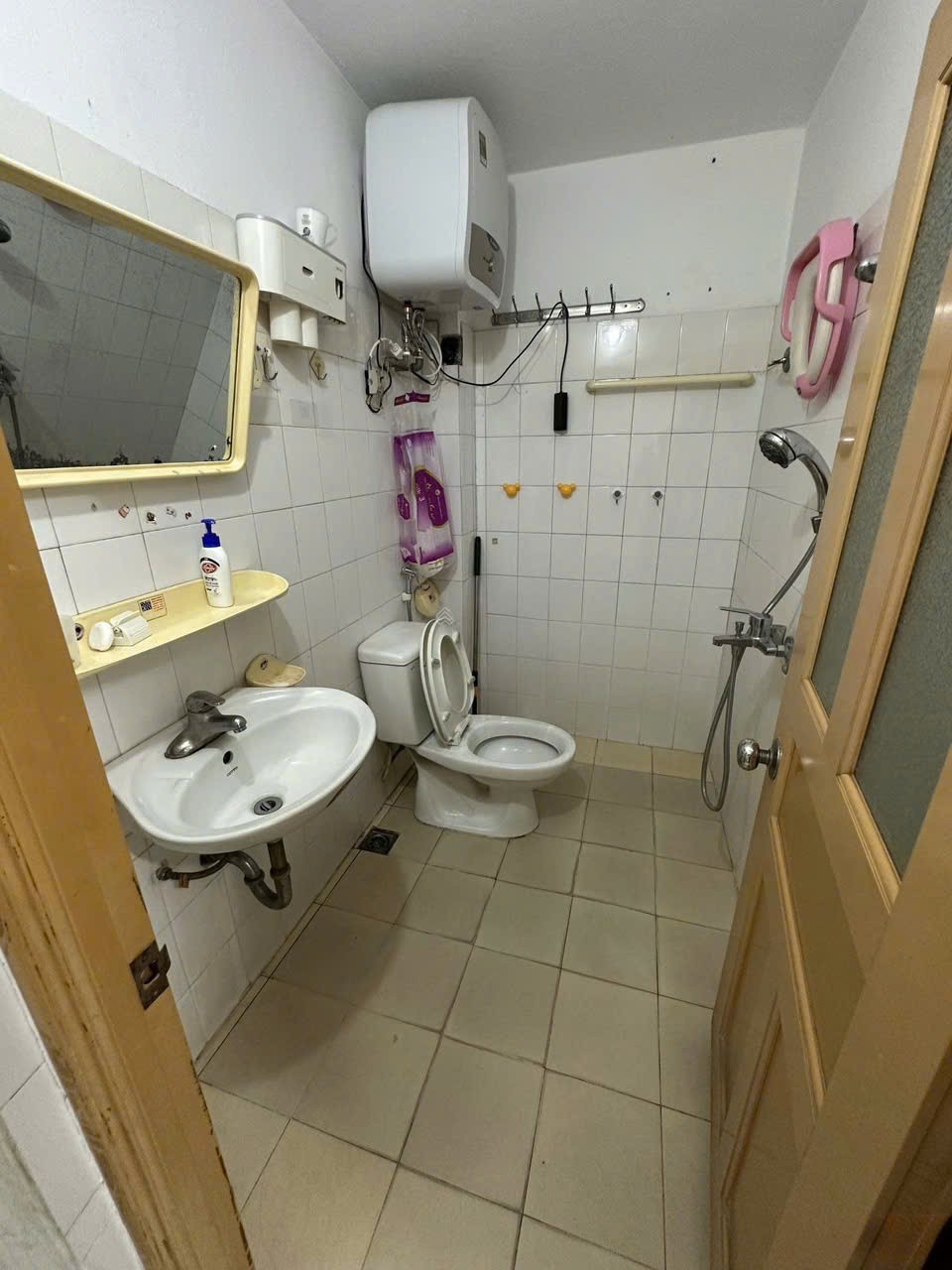 Cho thuê nhà đường 800A - Nghĩa Đô, Cầu Giấy 47m x 3T giá 15 triệu, Ô TÔ - KINH DOANH 5
