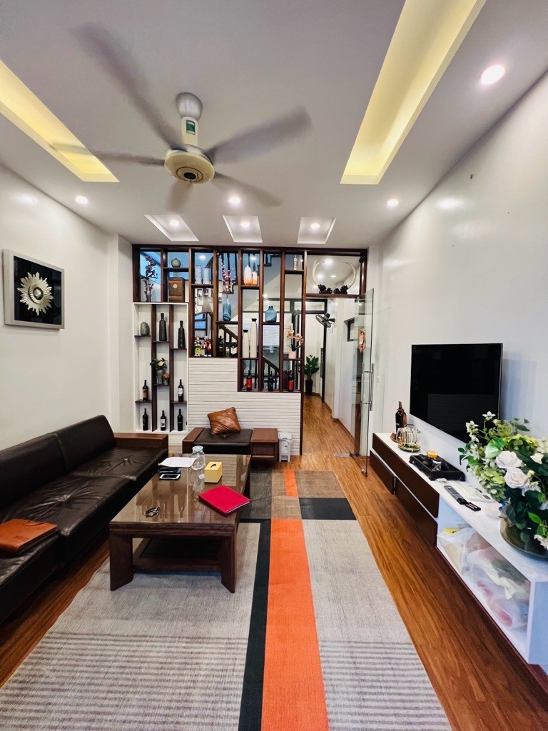 Bán nhà Lê Quang Đạo, Ngõ nông, 1 nhà ra oto, 2 thoáng, Đầy đủ tiện ích, Nhà đẹp ở luôn, 32m2x5T 2