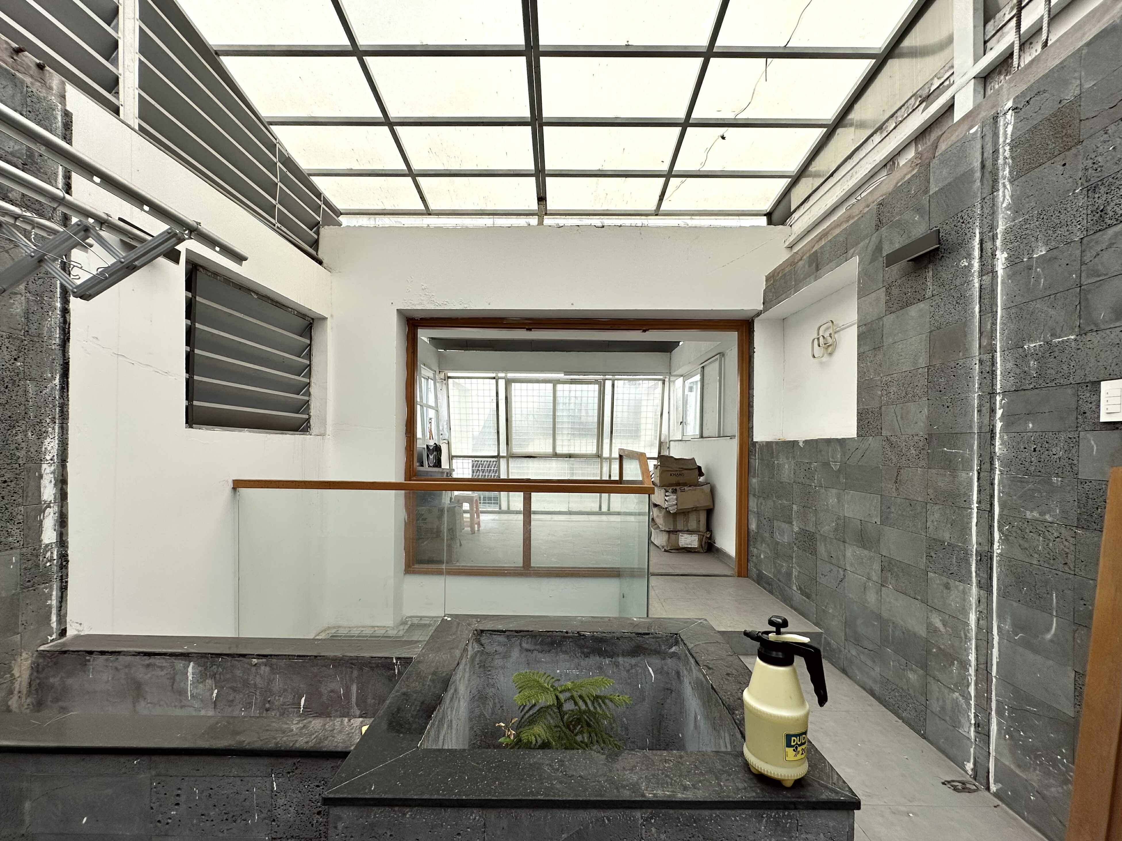 KHÔNG NHÀ BÁN - ĐỐI DIỆN NHÀ THỜ TÂN ĐỊNH, CẠNH CHỢ - NHÀ ĐẸP 5 TẦNG - 70M² (4.2x16.5) - 21.8 TỶ 2