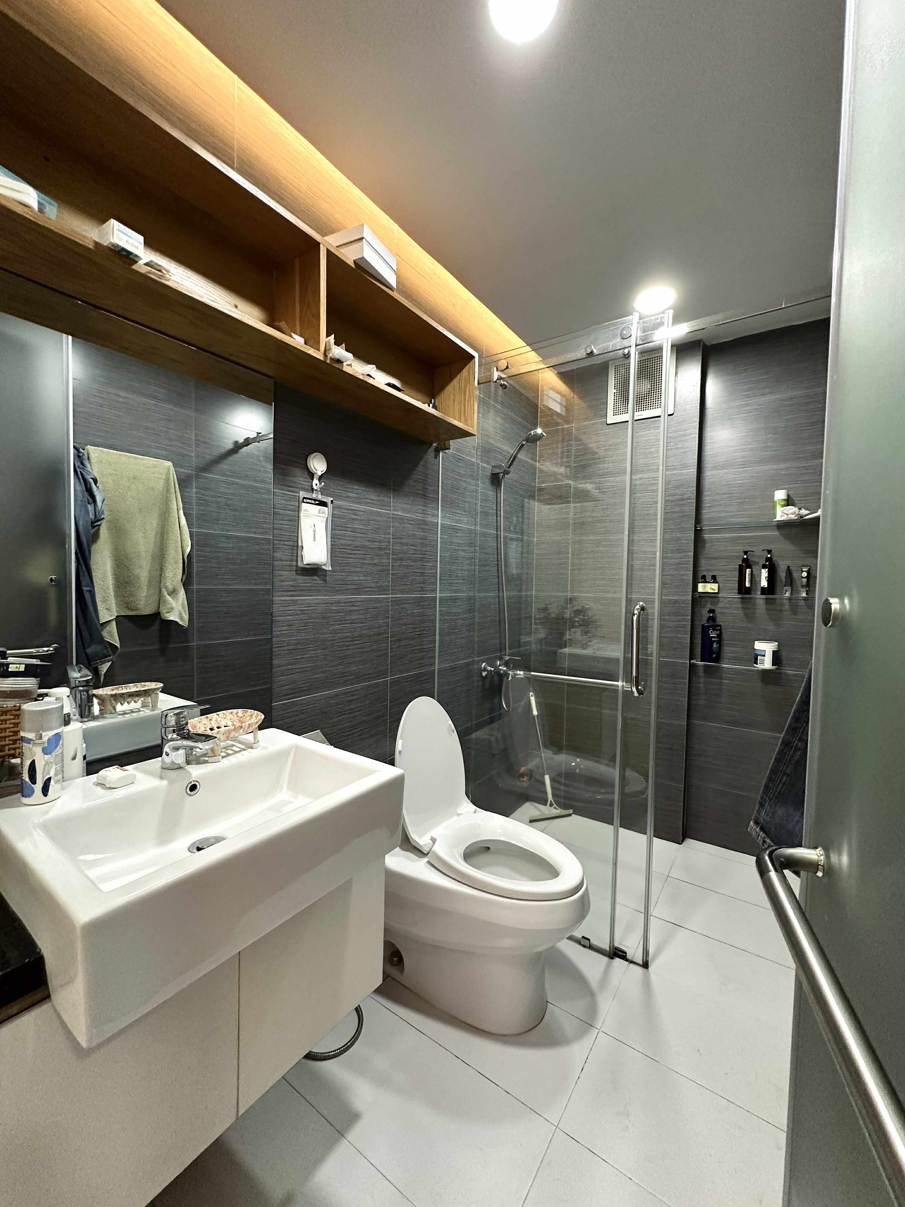 KHÔNG NHÀ BÁN - ĐỐI DIỆN NHÀ THỜ TÂN ĐỊNH, CẠNH CHỢ - NHÀ ĐẸP 5 TẦNG - 70M² (4.2x16.5) - 21.8 TỶ