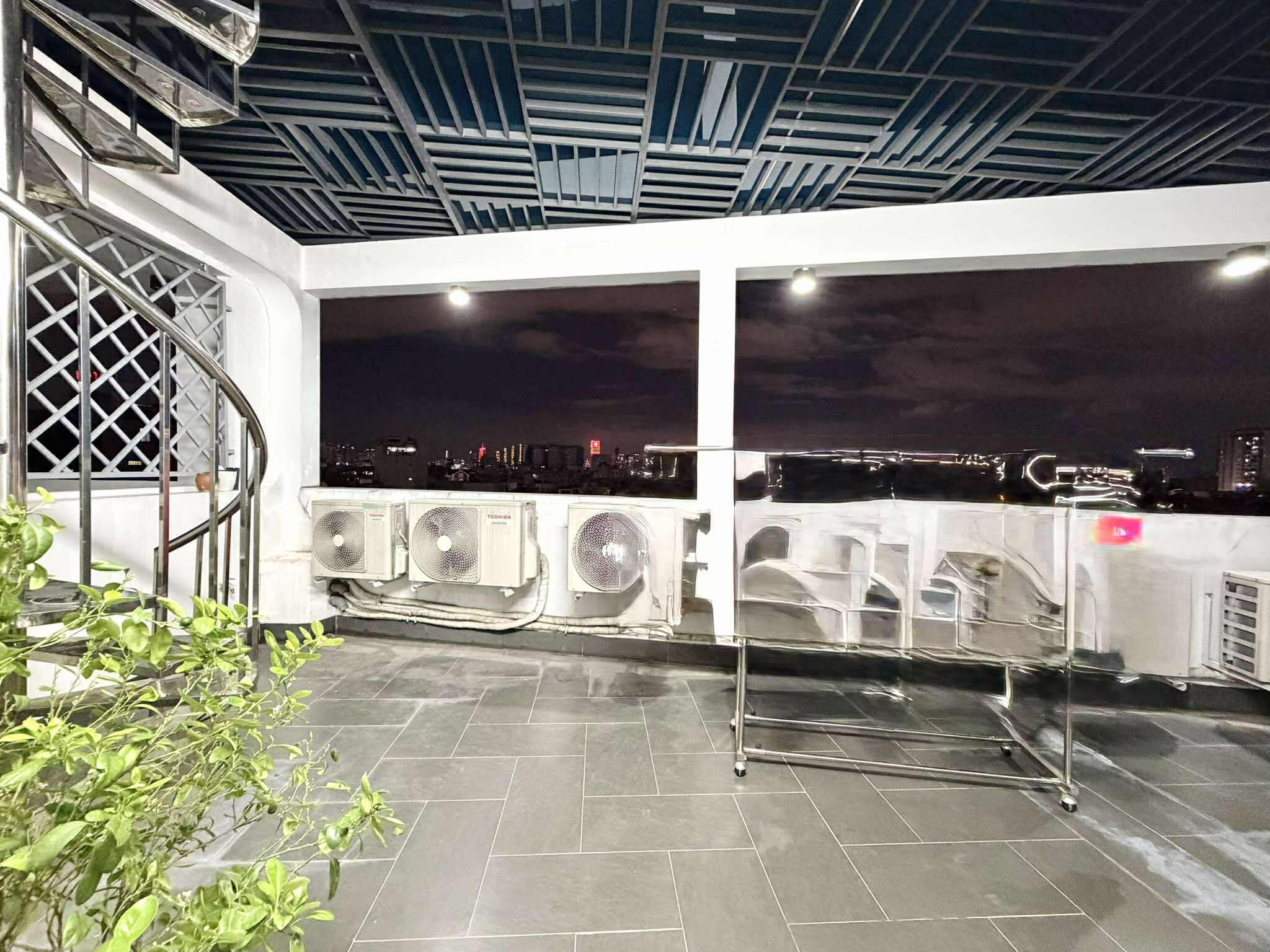 TOÀ NHÀ 8 TẦNG THANG MÁY - LÔ GÓC 3 MẶT THOÁNG - 13 PHÒNG HẺM NHỰA 6M - 24 TỶ 9