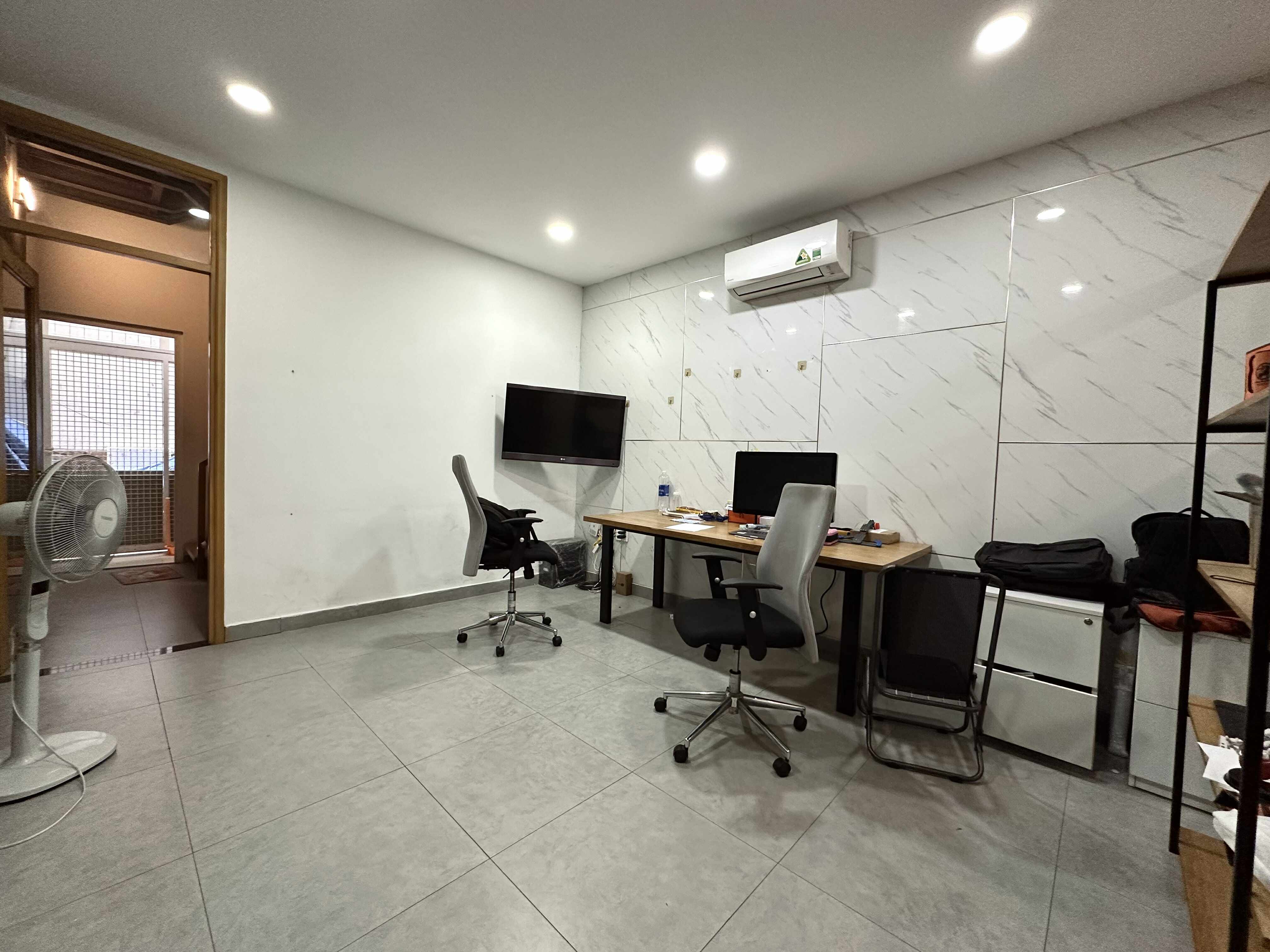 KHÔNG NHÀ BÁN - ĐỐI DIỆN NHÀ THỜ TÂN ĐỊNH, CẠNH CHỢ - NHÀ ĐẸP 5 TẦNG - 70M² (4.2x16.5) - 21.8 TỶ 24