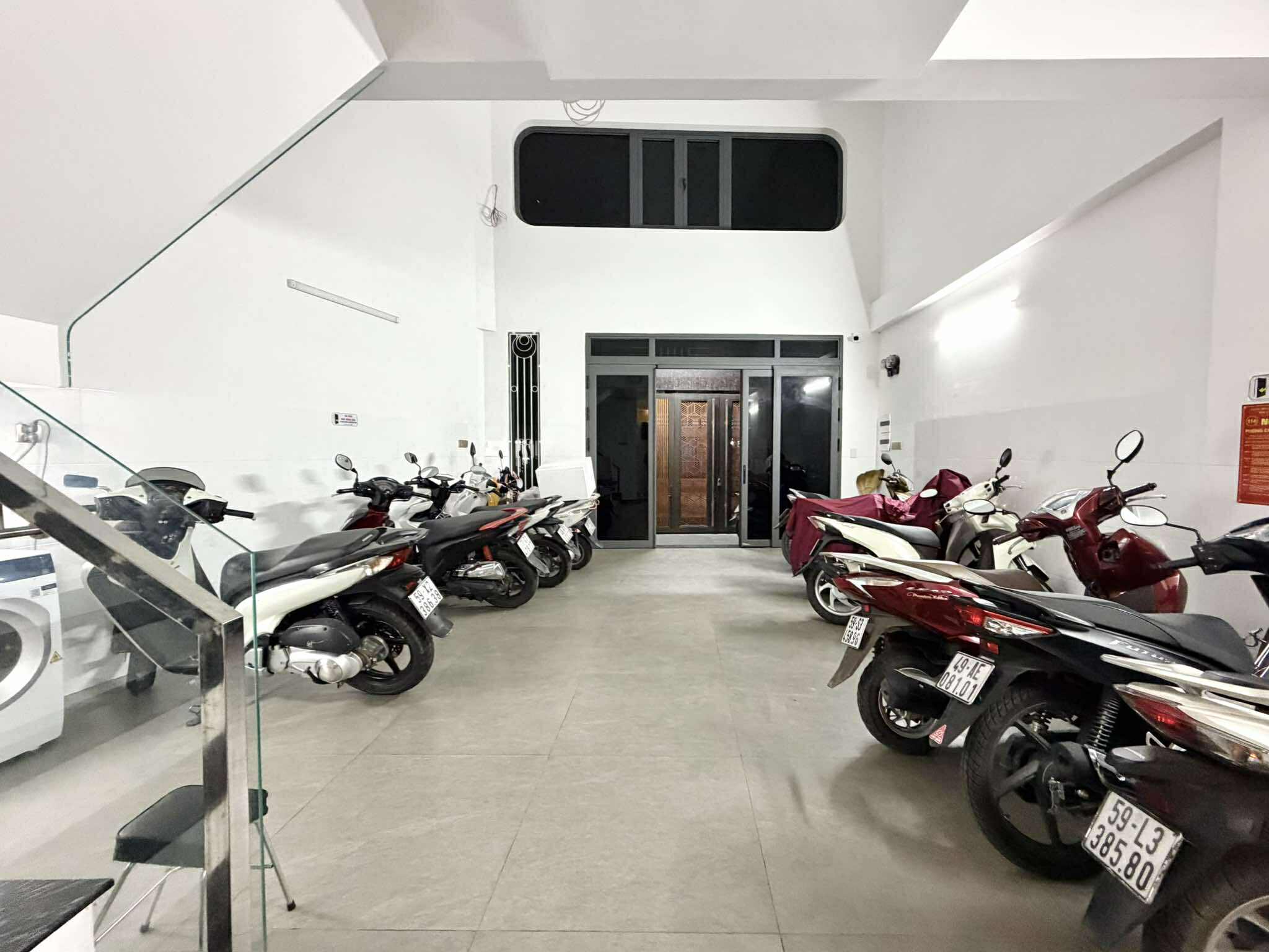 TOÀ NHÀ 8 TẦNG THANG MÁY - LÔ GÓC 3 MẶT THOÁNG - 13 PHÒNG HẺM NHỰA 6M - 24 TỶ 10