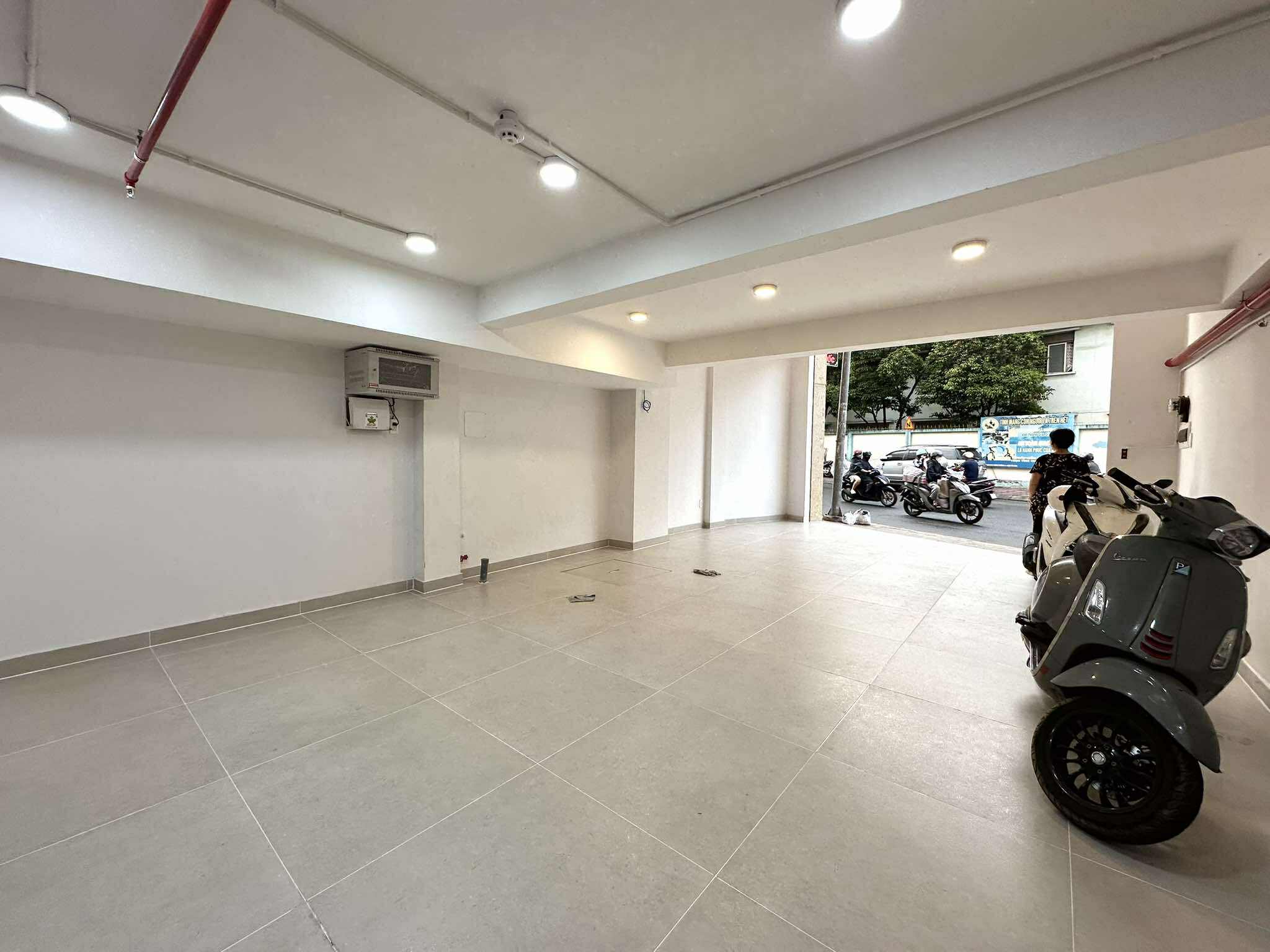 DÒNG TIỀN 2 TỶ/NĂM - MẶT TIỀN 6 TẦNG LÊ BÌNH - 78m2 NGANG 5.5m - 11 CĂN HỘ CAO CẤP 5