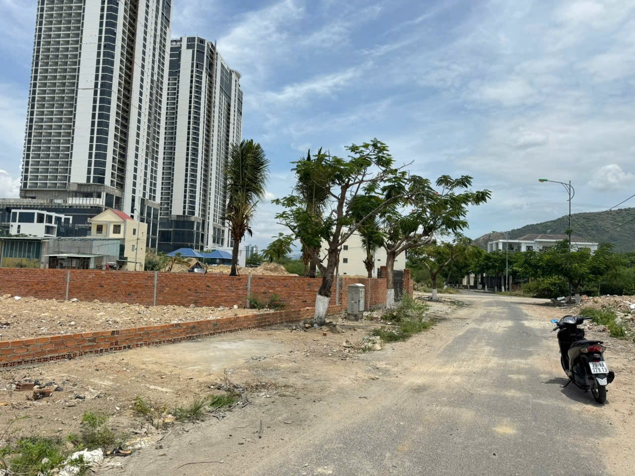 Bán Đất Biệt Thự Mặt Tiền Đường Huỳnh Văn Nghệ - Vĩnh Hoà - Bắc Nha Trang. 4