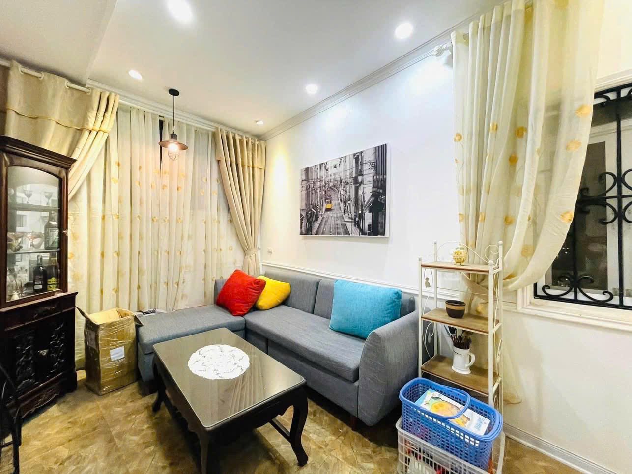 Bán nhà Thái Hà, Trung Liêt, ĐĐ; DT: 60m nhỉnh 16t, ô tô kinh doanh thông. Giá đầu tư 4