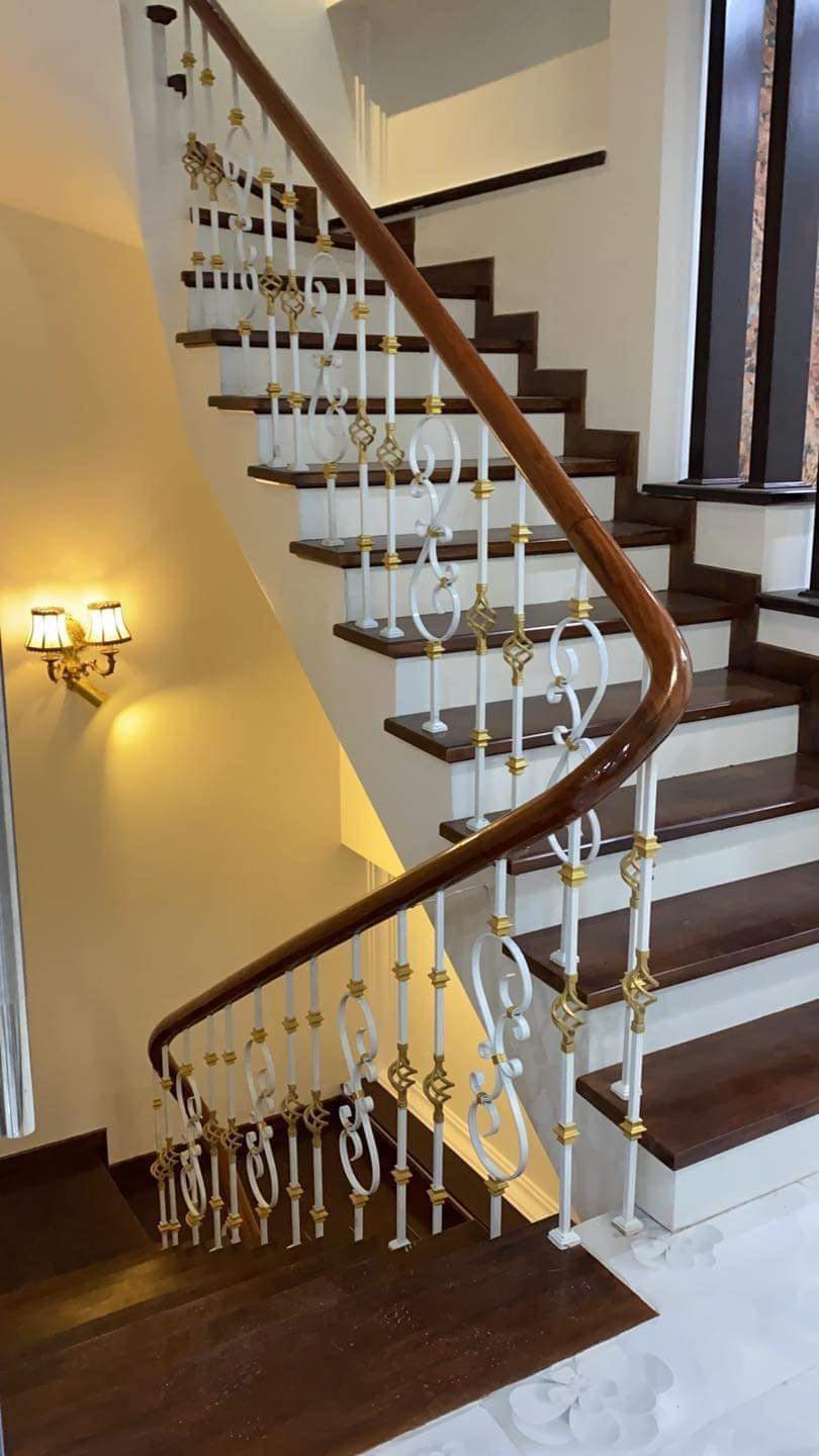 Nhà tôi cho thuê Nhà căn góc, mới, Thái Thịnh; vỉa hè 107m2* 4T- 30 Tr 3