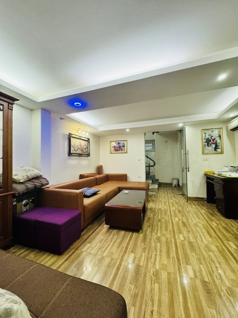 Bán nhà Phú Diễn, Phân lô, Oto vào nhà, 2 thoáng, Dân trí cao, Ngõ thông, Kinh doanh, 60m2 2