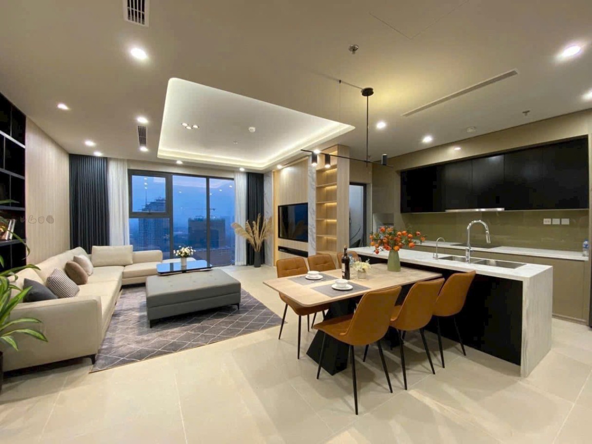 Bán căn hộ 3PN-95m2 Vinhomes D'Capitale, view hồ, giá 12 tỷ