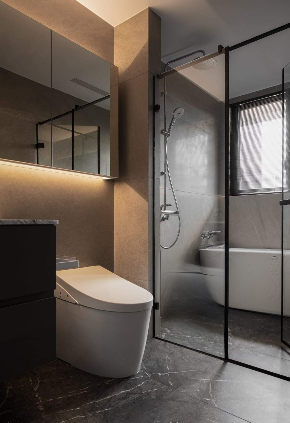 Tôi cho thuê Nhà căn góc, mới ,vỉa hè, 119m2- 4T, Trần Nhân Tông_44 Tr 3