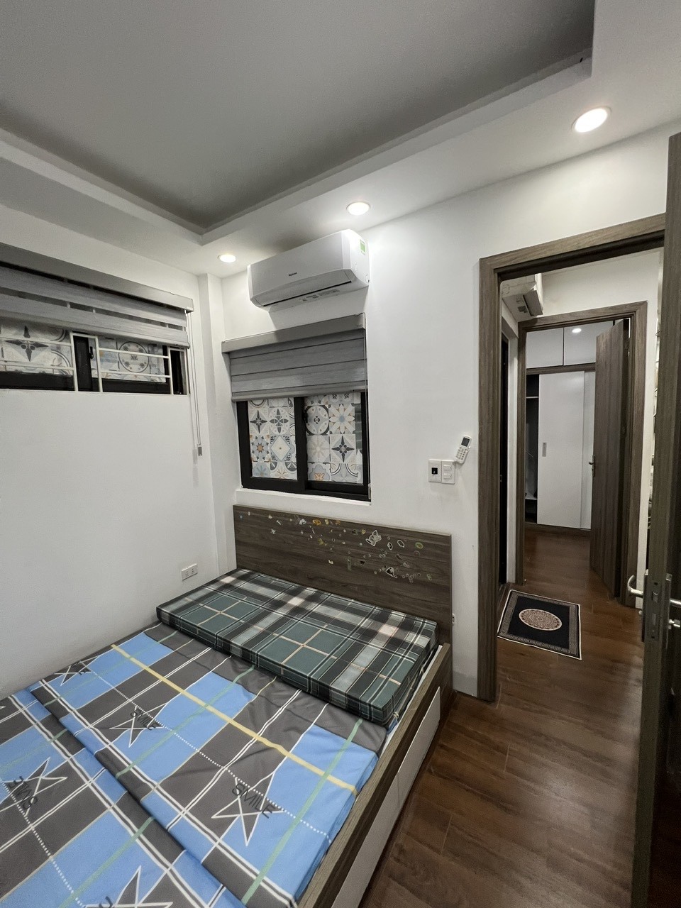 Bán căn hộ CCMN tại ngõ 100 An Trạch 1, quận Đống Đa 50m, 2 ngủ đẹp giá 2 tỷ 4