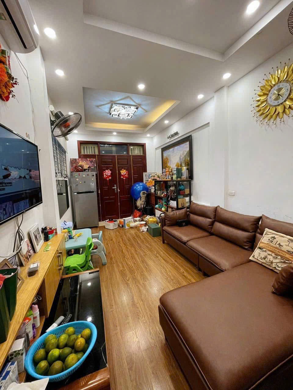 Cho thuê nhà riêng ở ngõ 246 Minh Khai, Hai Bà Trưng 30m x 5T - FULL ĐỒ giá 14 triệu 2