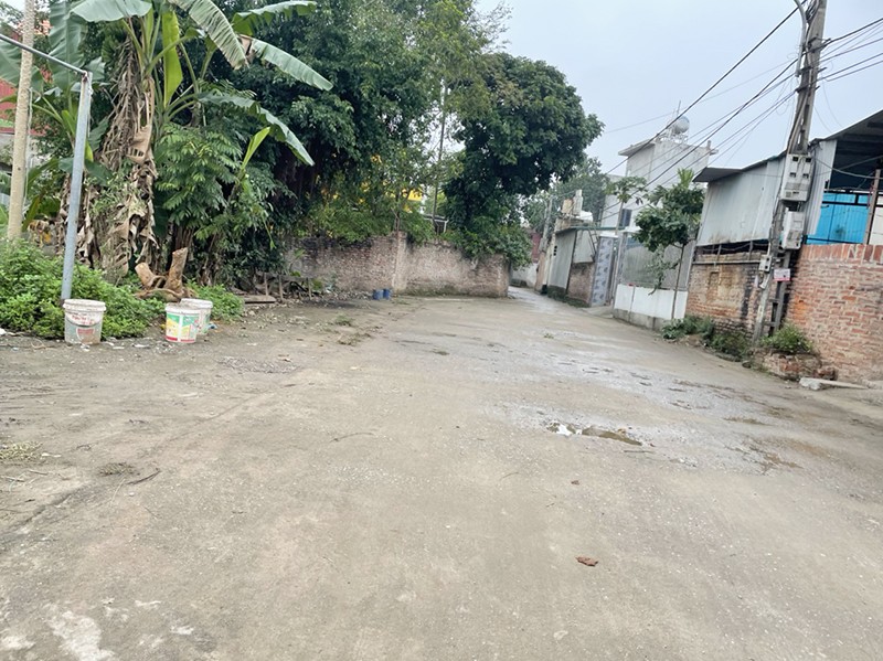 Cần bán 83,7m2 đất 3 mặt thoáng tại khu đấu giá Chi Đông, Lệ Chi ( Xã Thuận An ). Đường ô tránh 3