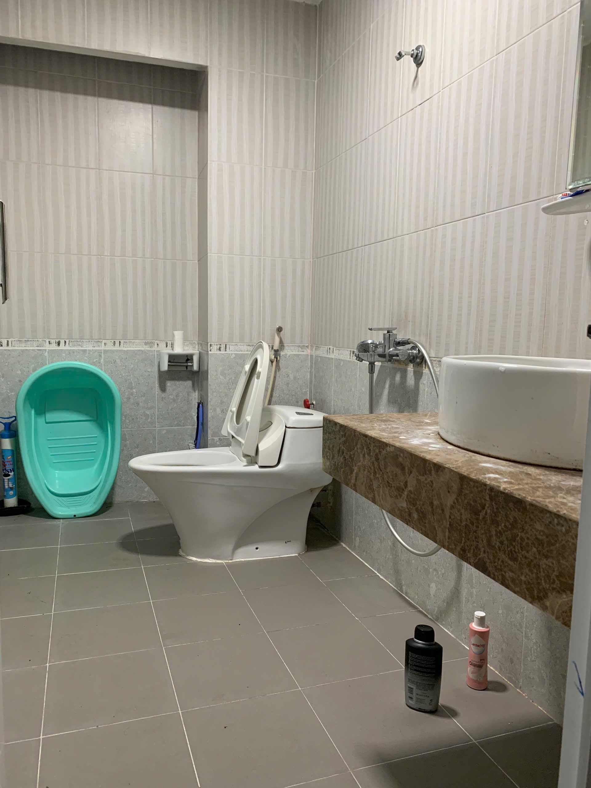 Cho thuê nhà ngõ 199 đường Hồ Tùng Mậu, Nam Từ Liêm 45m x 4T, 4 ngủ giá 14 triệu 4