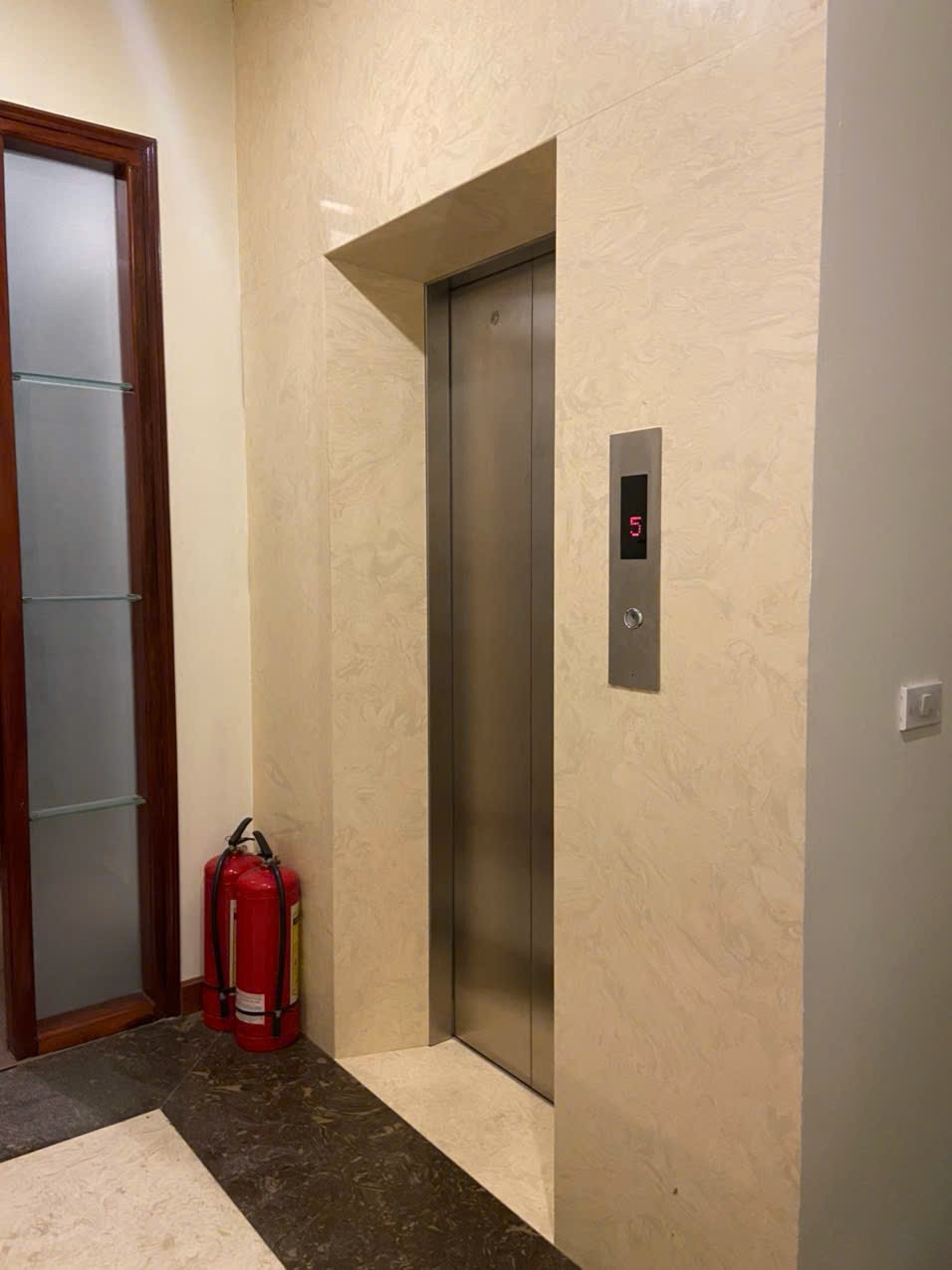 Cho thuê nhà riêng 34 Nguyễn Thị Định - Cầu Giấy 70m x 6T THANG MÁY - Ô TÔ giá 50tr 5