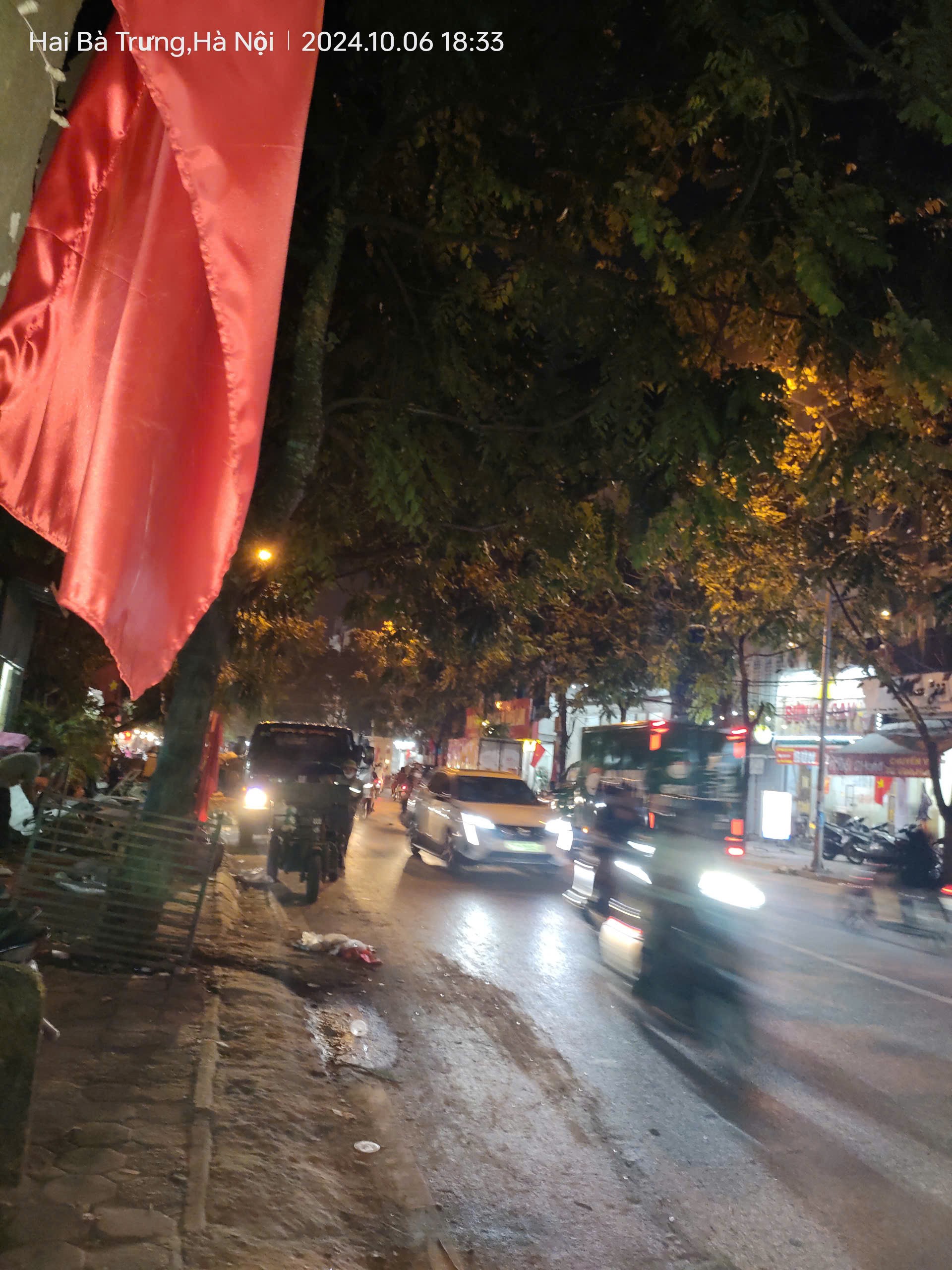 Cơ hội ngàn năm có một Bạch Đằng 100m, 4 tầng, mặt tiền 3.3m, 7.5 tỷ Hai Bà Trưng.