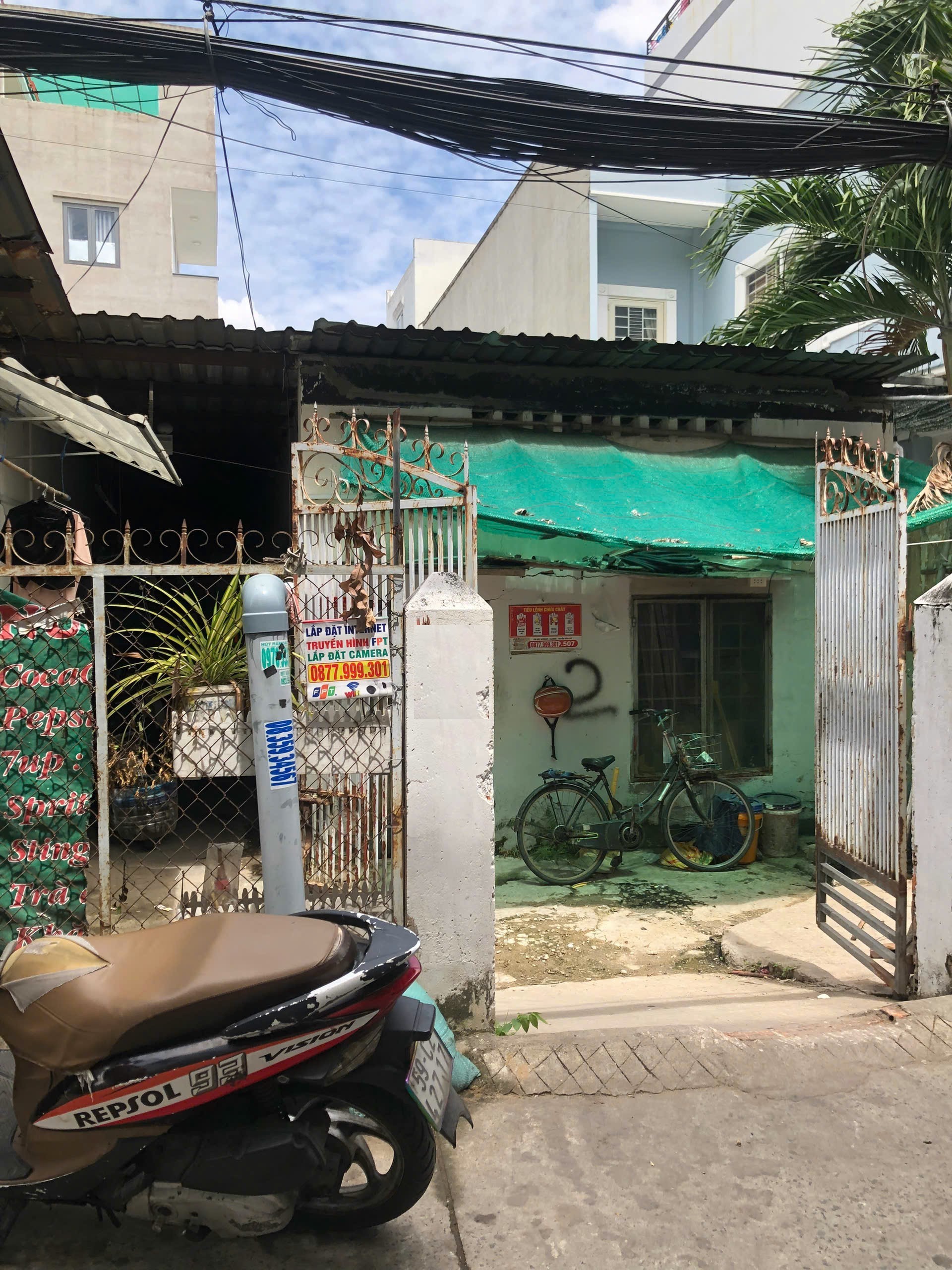 Bán nhà hẻm 388 Huỳnh Tấn Phát Quận 7 dt 10x21m,giá 21,5 tỷ