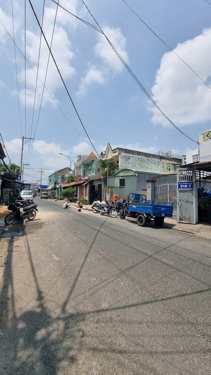 BÁN NHÀ (4.06x28) MẶT TIỀN NGUYỄN THỊ THƠI (HT18) – QUẬN 12 4