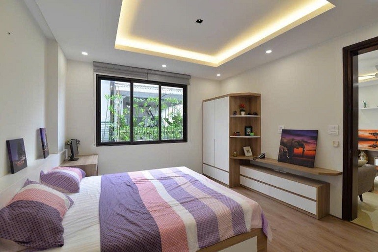 Cho thuê căn hộ 3PN rộng tới 120m2 tại Đặng Thai Mai, Tây Hồ, đầy đủ nội thất, ban công thoáng 4