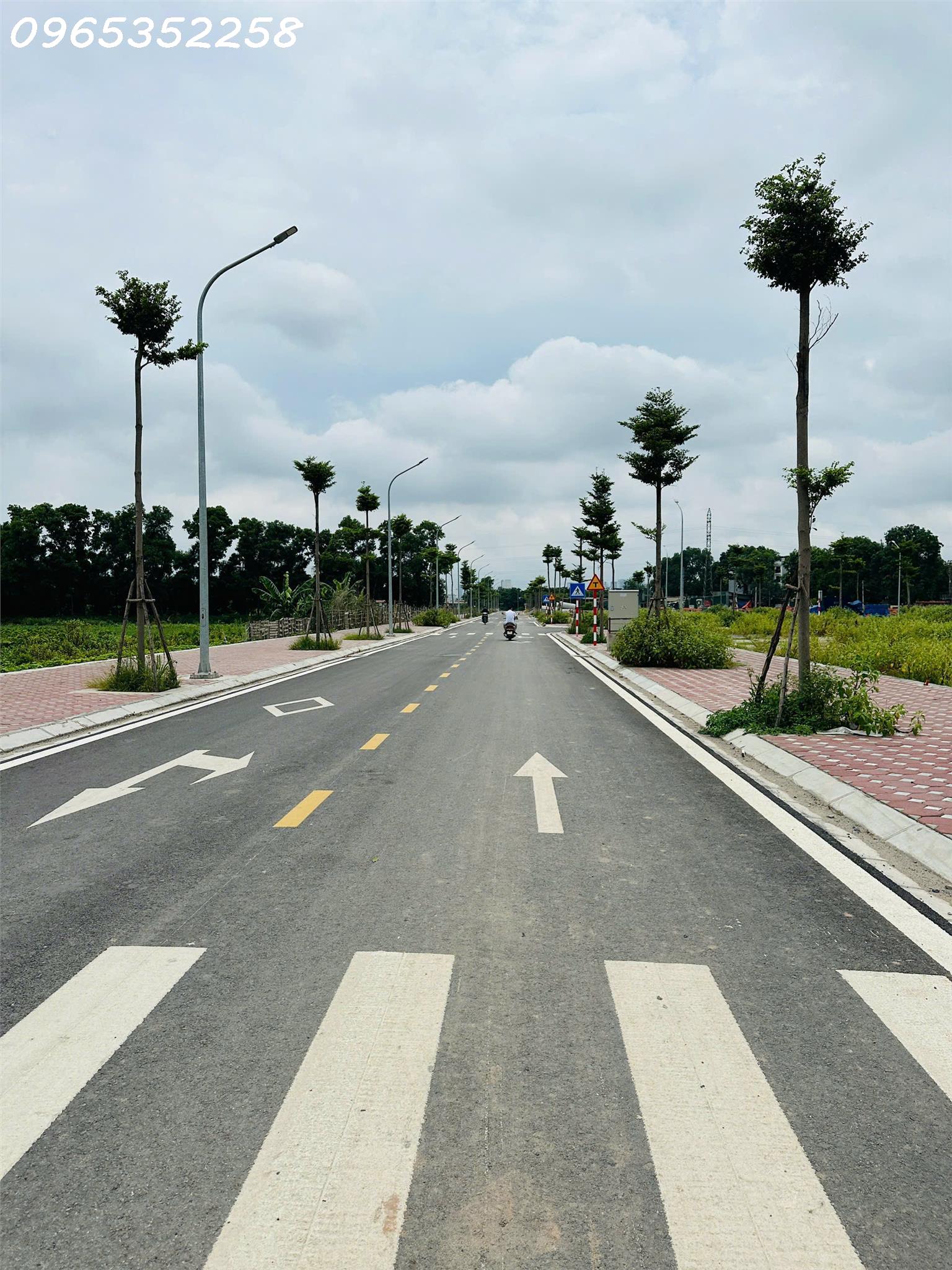 Tôi Chủ Cần Nhượng Lô Đất Đường Hai Ô tô Tránh - Vỉa Hè - Khu Tây Nam Linh Đàm - Diện Tích82m -