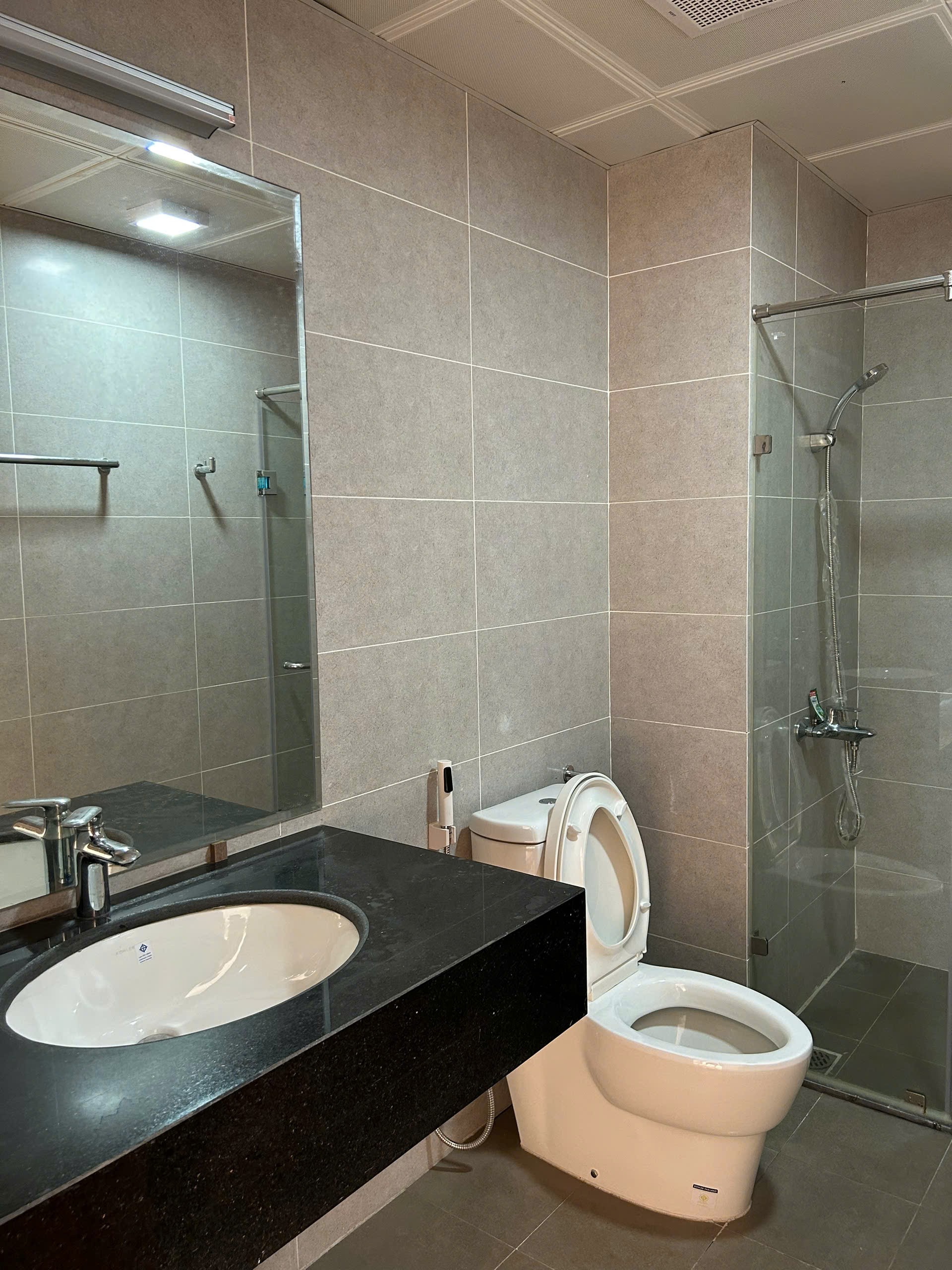 10.10.25 Bán căn hộ 3 ngủ 2 WC UDIC WESTLAKE đối diện Lotte Tây Hồ, ngắm pháo hoa Hồ Tây, căn góc 5