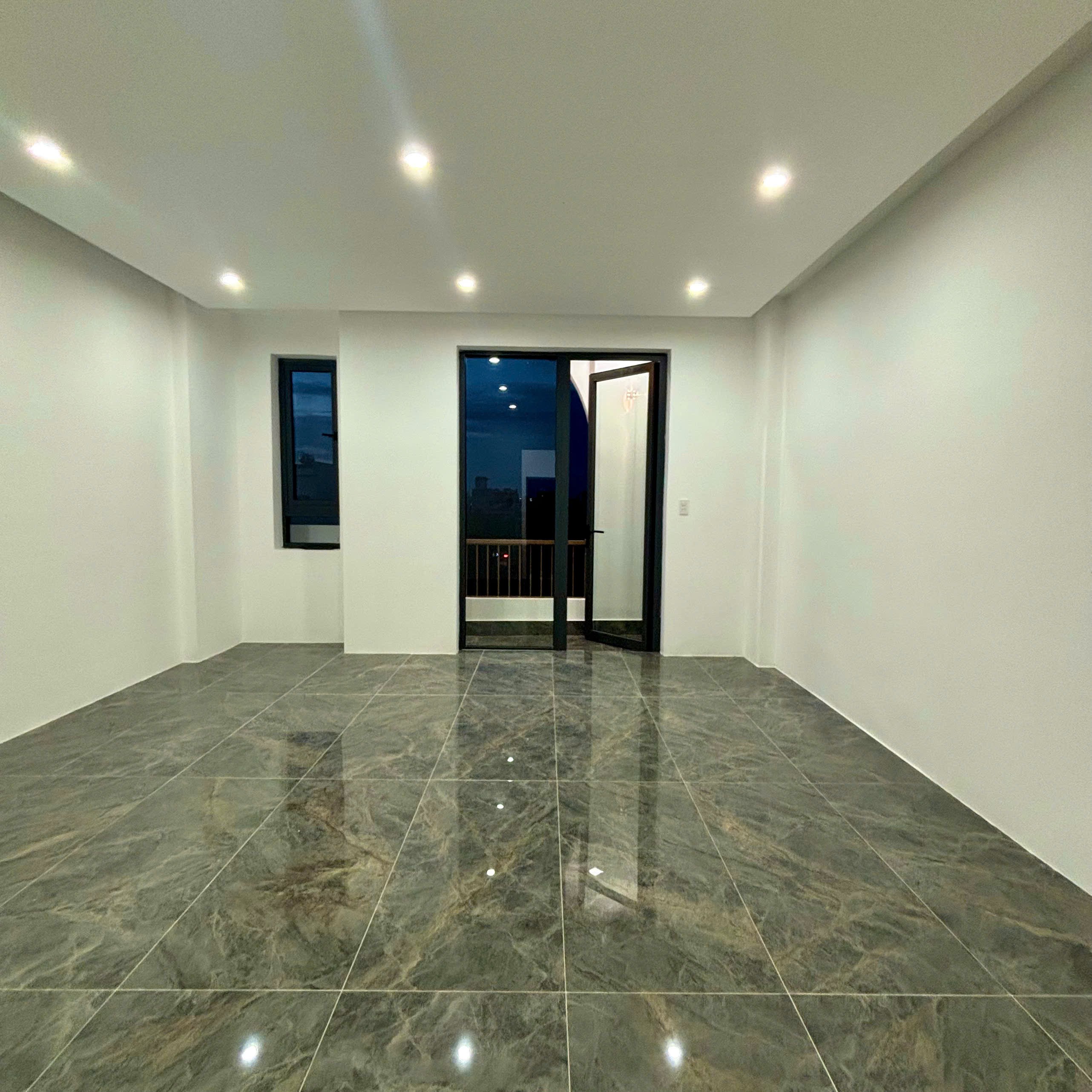 BÁN NHÀ 3 TẦNG HIỆN ĐẠI ĐƯỜNG NGUYỄN QUANG LÂM,HOÀ XUÂN,ĐÀ NẴNG 3