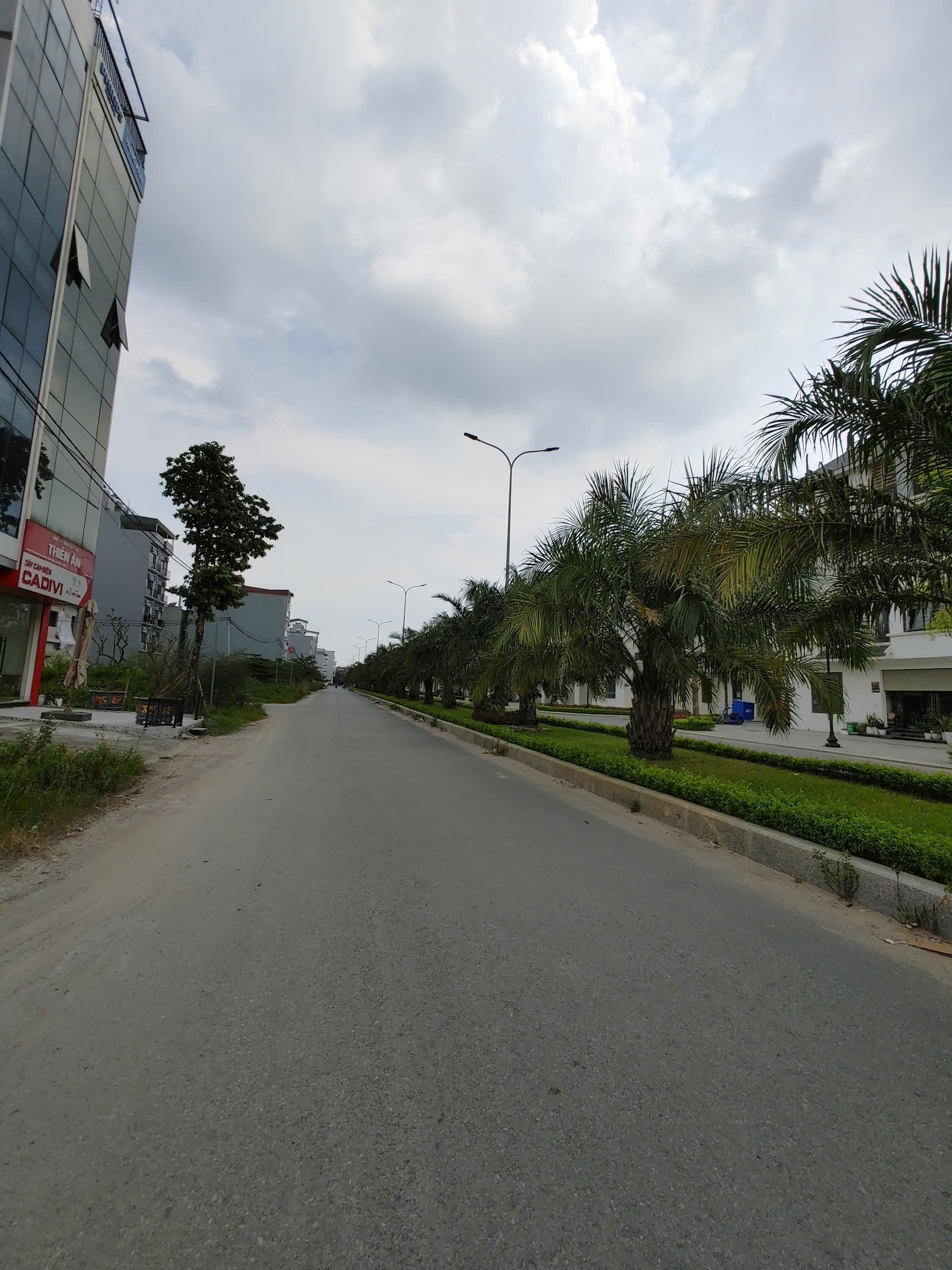 BÁN 76.8M2 ĐẤT DỊCH VỤ THĂNG LONG 9, GIÁP KĐT HINODE ROYAL PARK 0915458886)