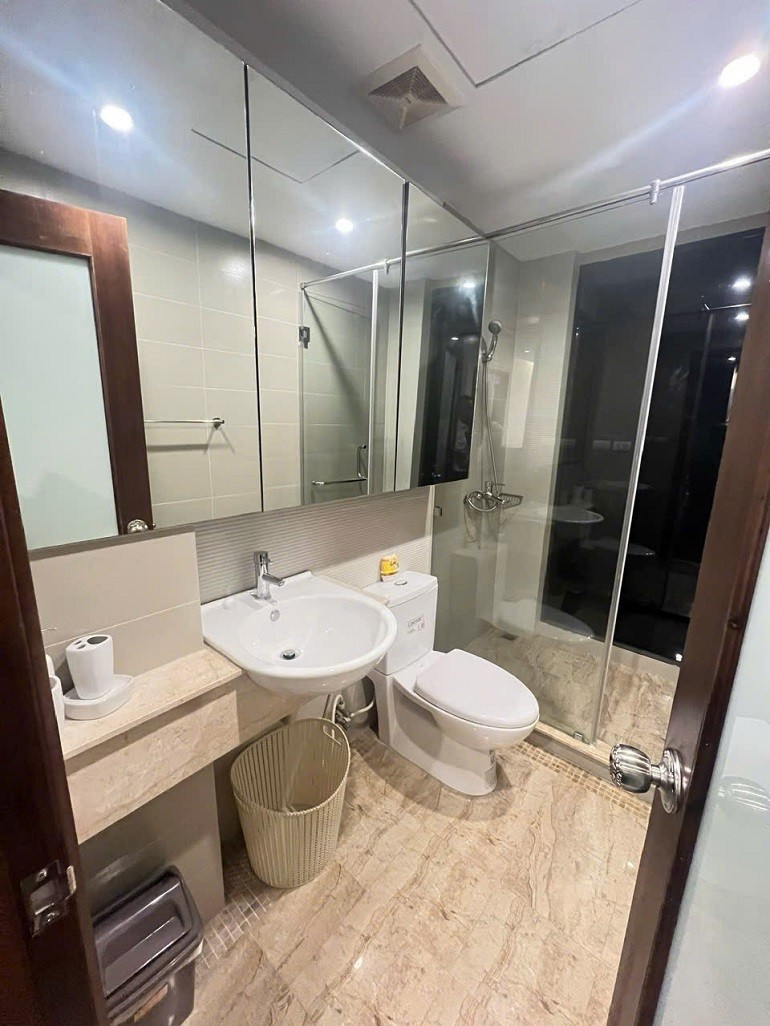 Cho thuê căn hộ 2PN tại Xuân Diệu, Tây Hồ, đầy đủ nội thất, có ban công view hồ rất đẹp 5