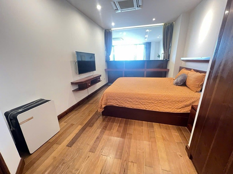 Cho thuê căn hộ 2PN tại Xuân Diệu, Tây Hồ, đầy đủ nội thất, có ban công view hồ rất đẹp 6