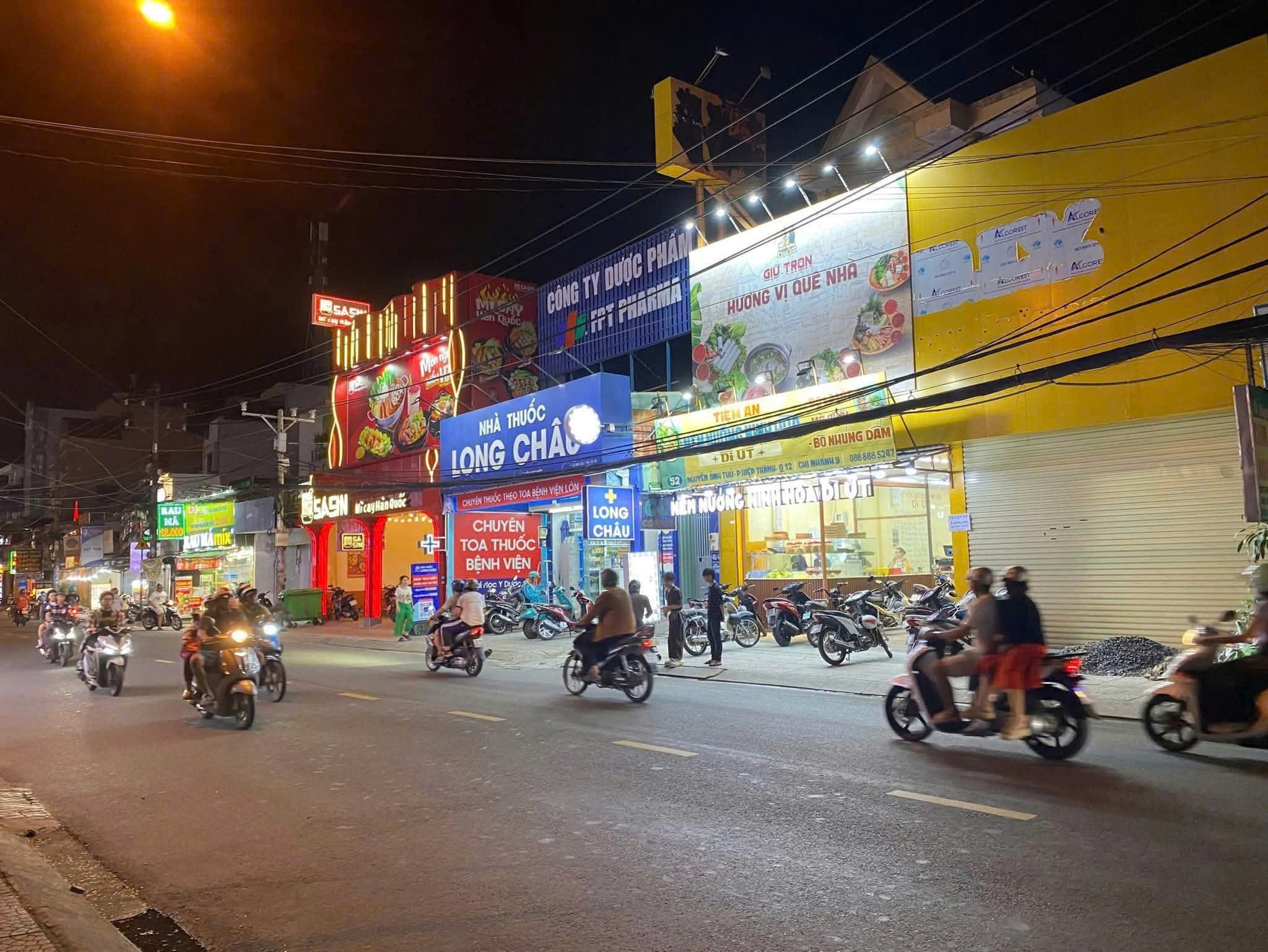 NHÀ (8x25) MẶT TIỀN NGUYỄN ẢNH THỦ – VỊ TRÍ VIP NHẤT Q12 3