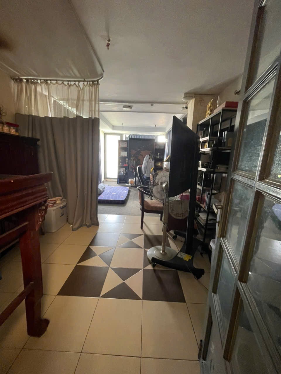 Bán nhà Quận 7 đường số 39 P.Tân Quy , dt 3,7x18m,NH 3,85m, 3 lầu.